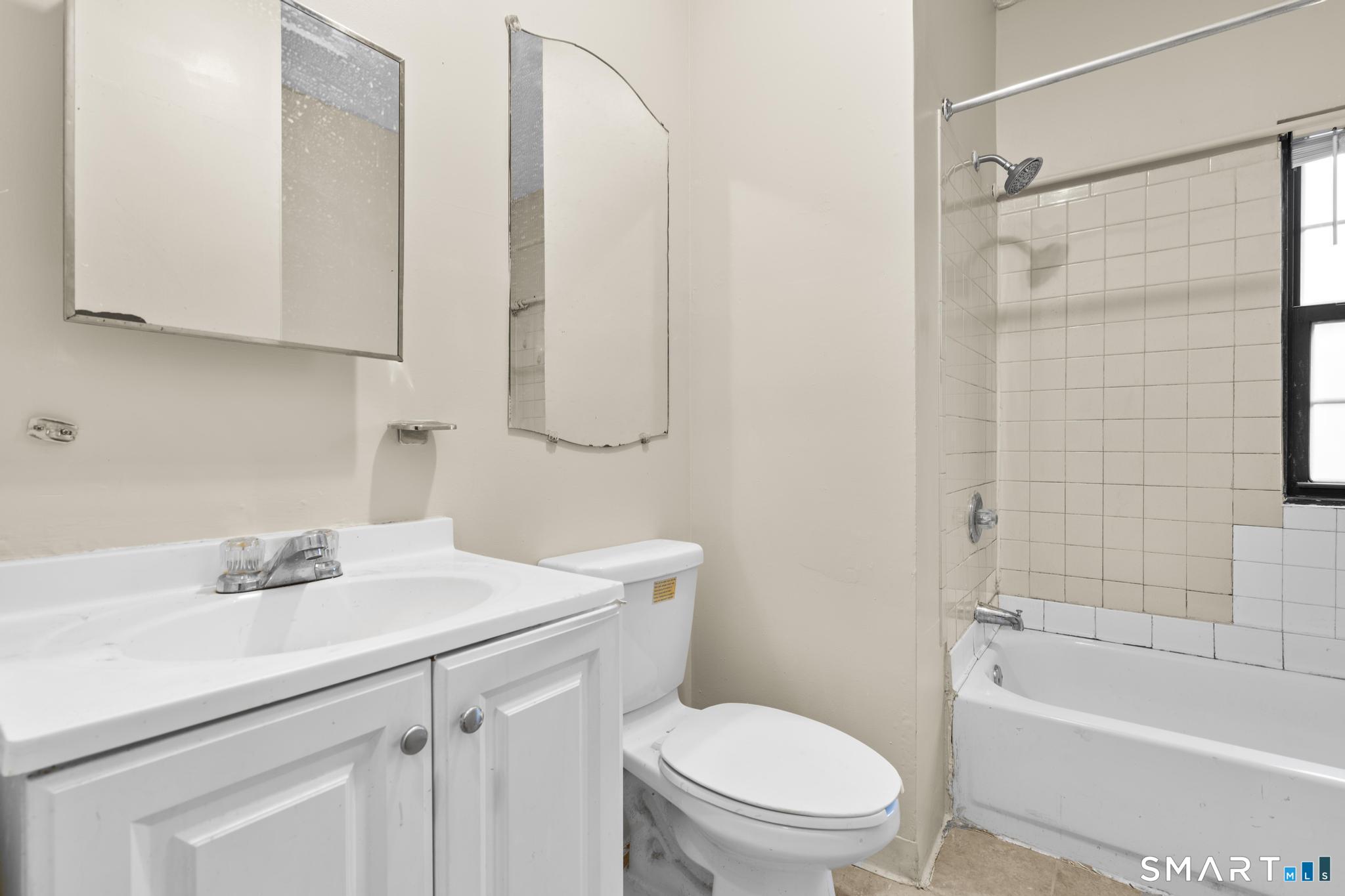26-28 Lawrence, Hartford, 06106, 2 Bedrooms Bedrooms, 0 ,1 BathroomBathrooms,Residential Rental,For Sale,Lawrence,0,24171107