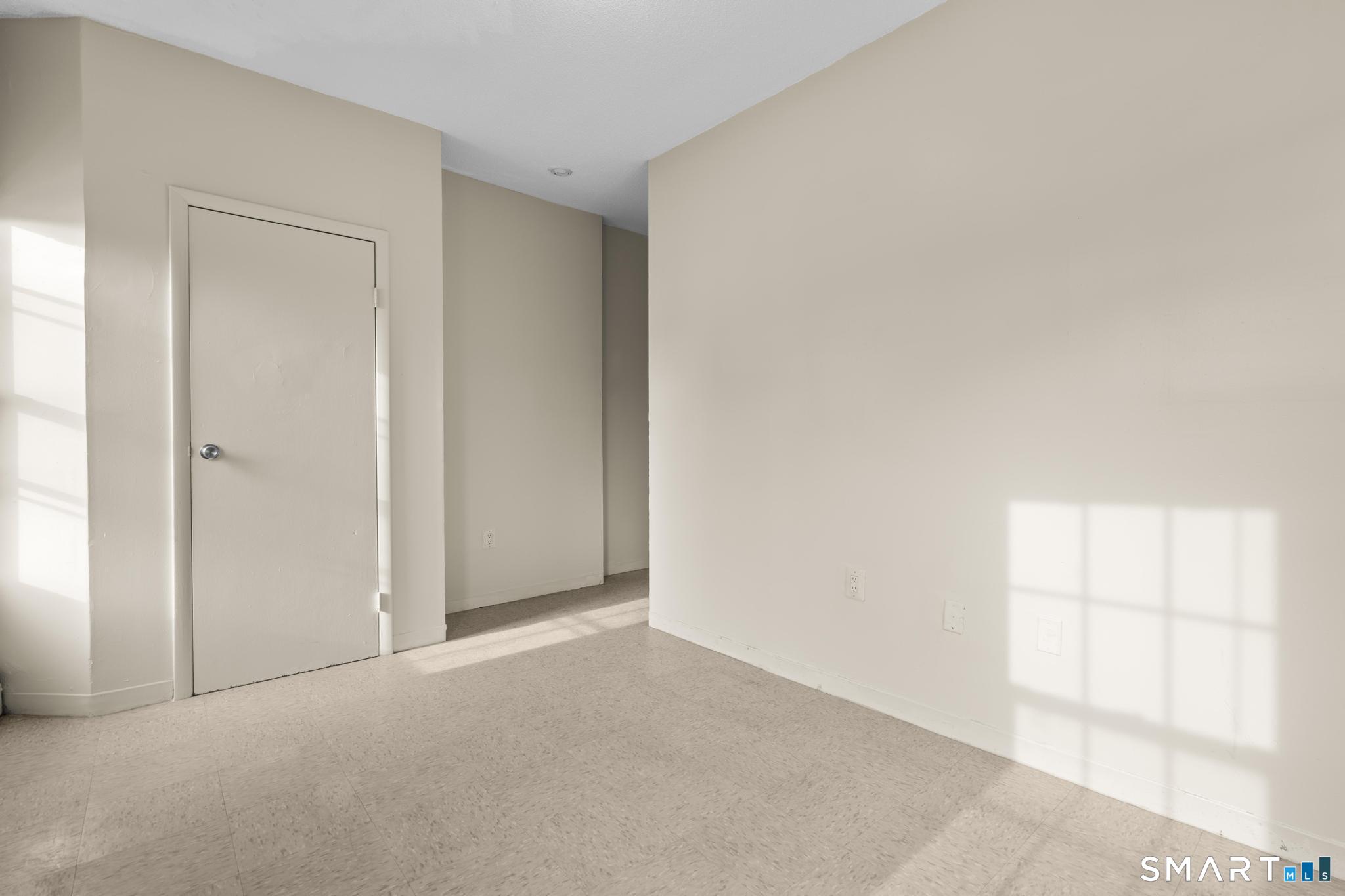 26-28 Lawrence, Hartford, 06106, 2 Bedrooms Bedrooms, 0 ,1 BathroomBathrooms,Residential Rental,For Sale,Lawrence,0,24171107