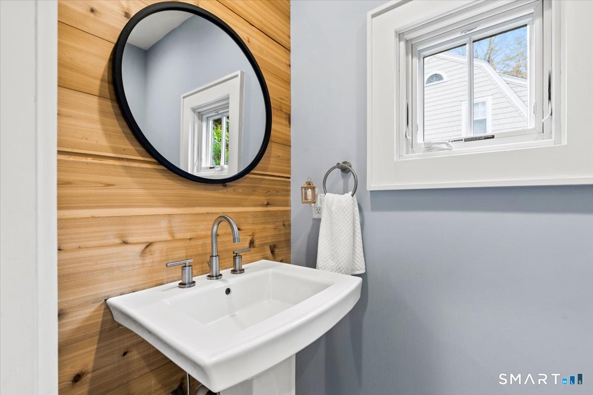 42 Old Stamford, New Canaan, 06840, 3 Bedrooms Bedrooms, 0 ,2 BathroomsBathrooms,Single Family For Sale,For Sale,Old Stamford,0,24165503