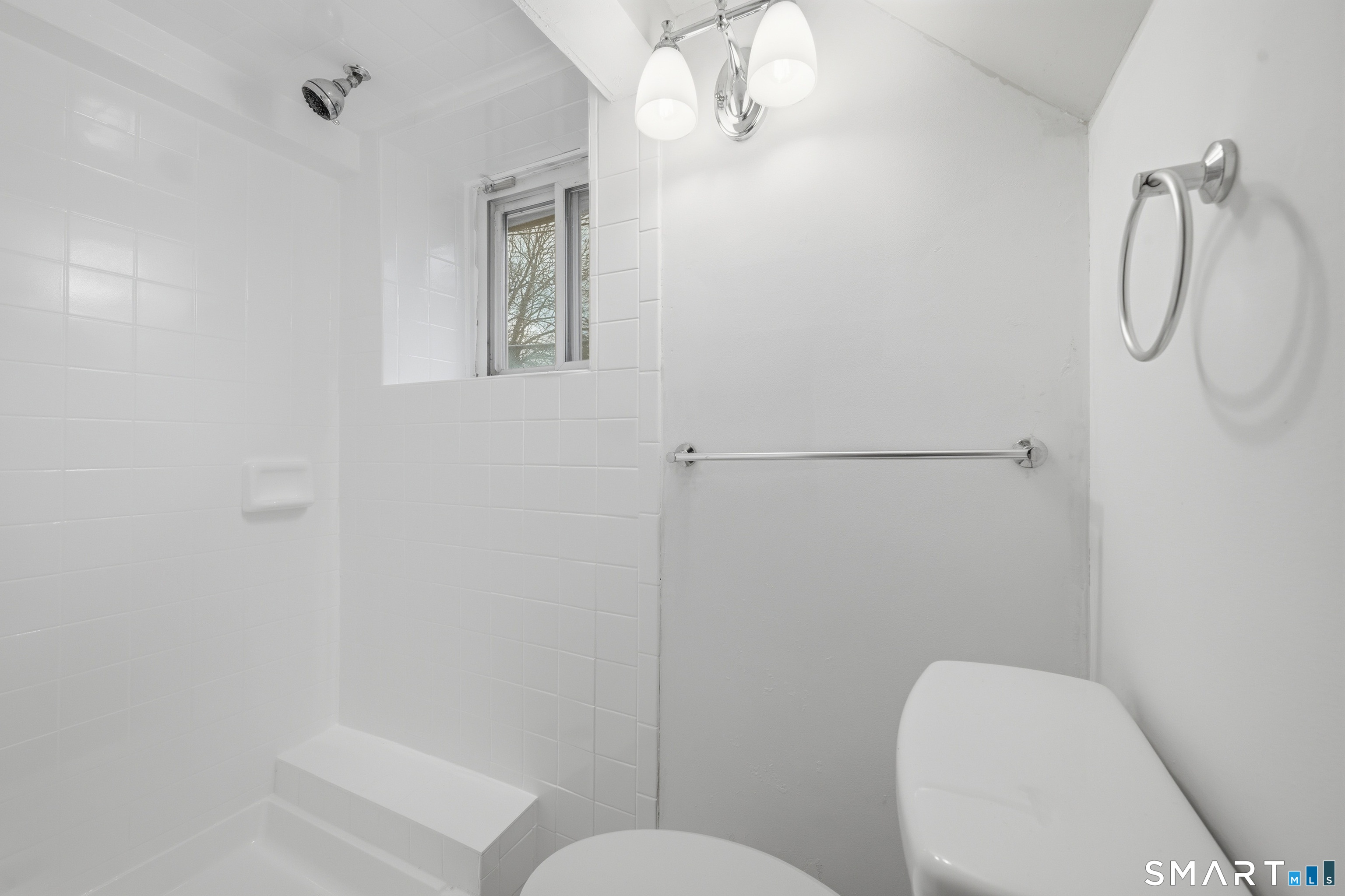 24 Hollow Wood, Greenwich, 06831, 3 Bedrooms Bedrooms, 0 ,2 BathroomsBathrooms,Residential Rental,For Sale,Hollow Wood,0,24171951