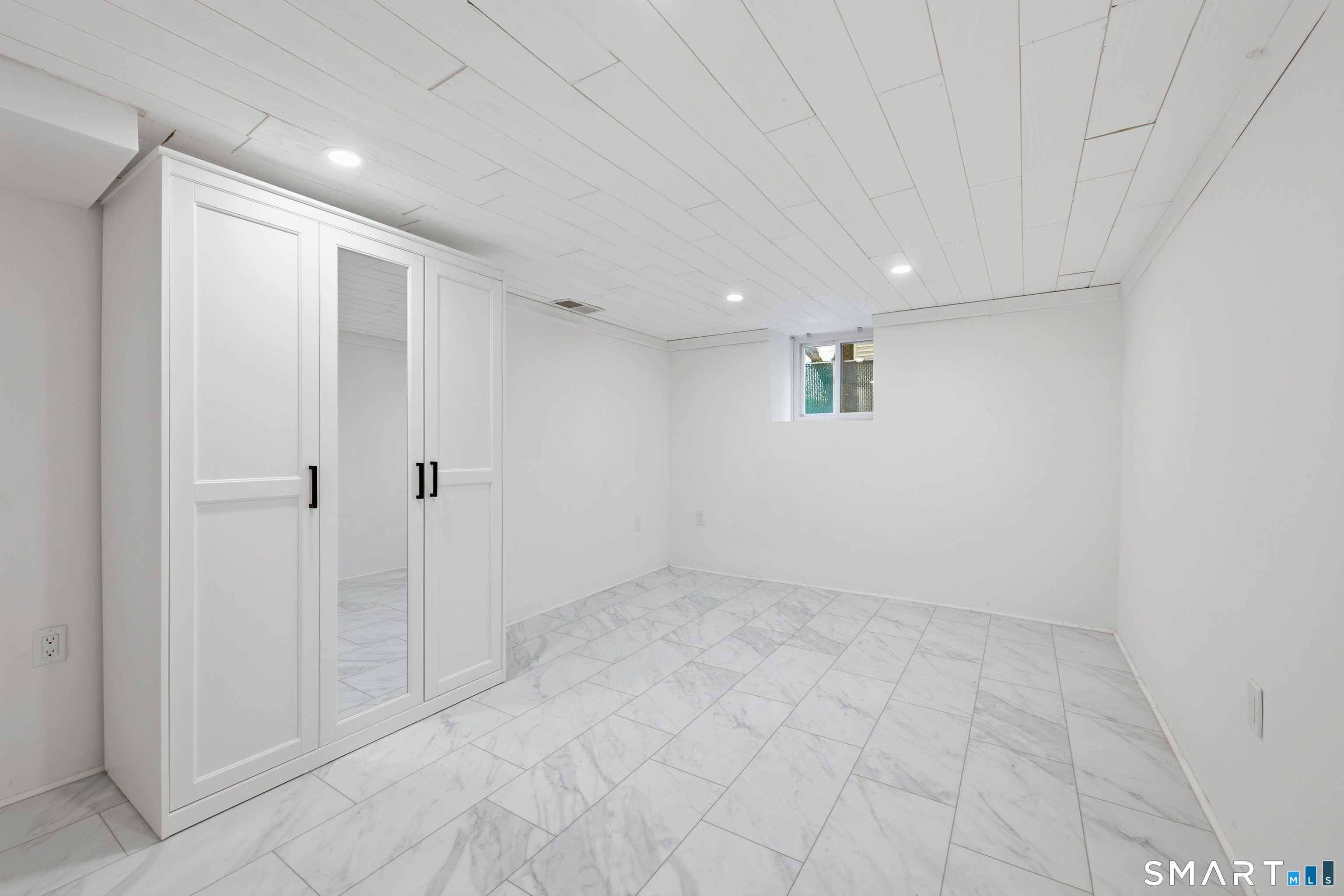 24 Hollow Wood, Greenwich, 06831, 3 Bedrooms Bedrooms, 0 ,2 BathroomsBathrooms,Residential Rental,For Sale,Hollow Wood,0,24171951