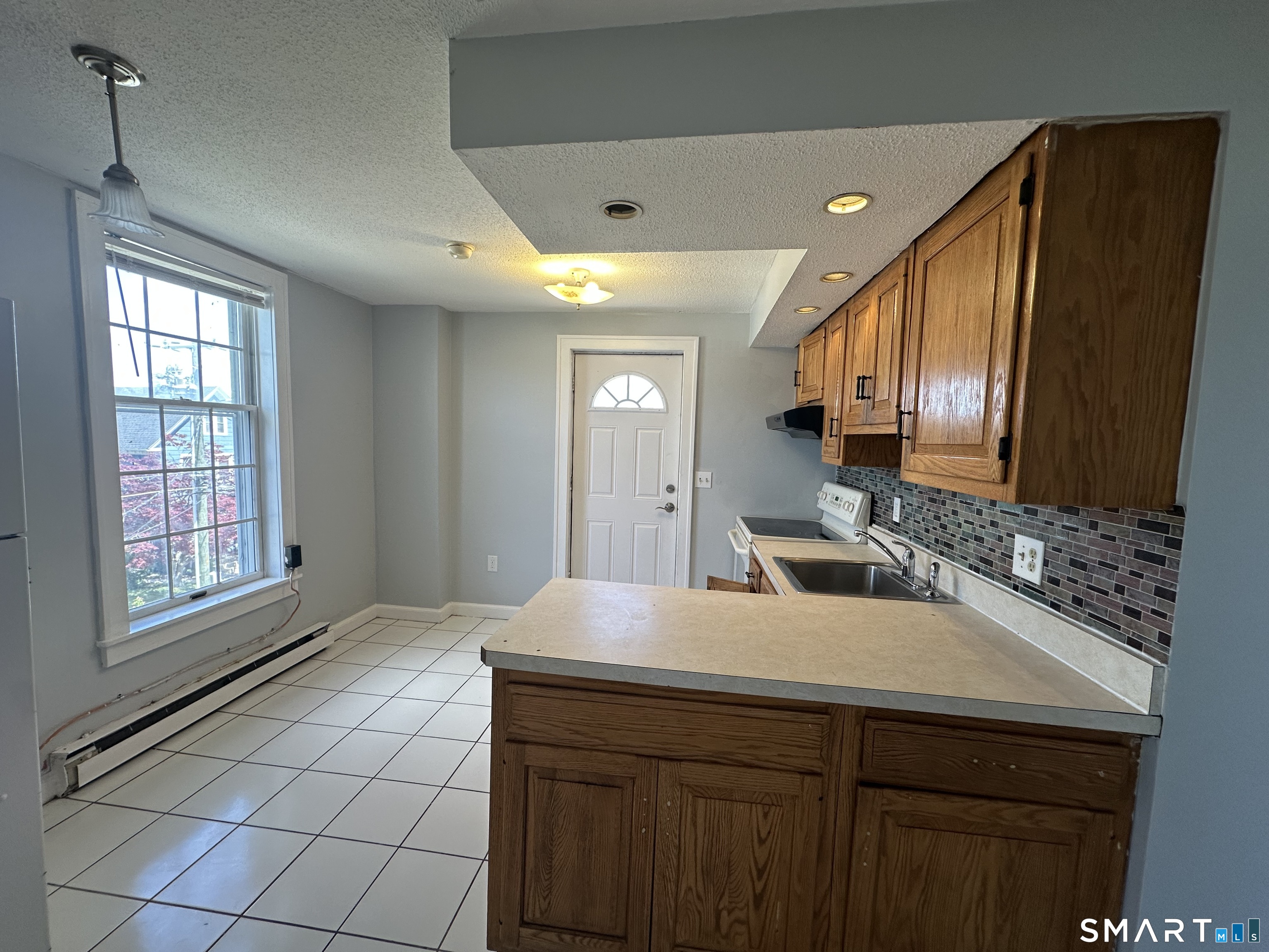 196 Ocean, New London, 06320, 3 Bedrooms Bedrooms, 0 ,2 BathroomsBathrooms,Residential Rental,For Sale,Ocean,0,24171878