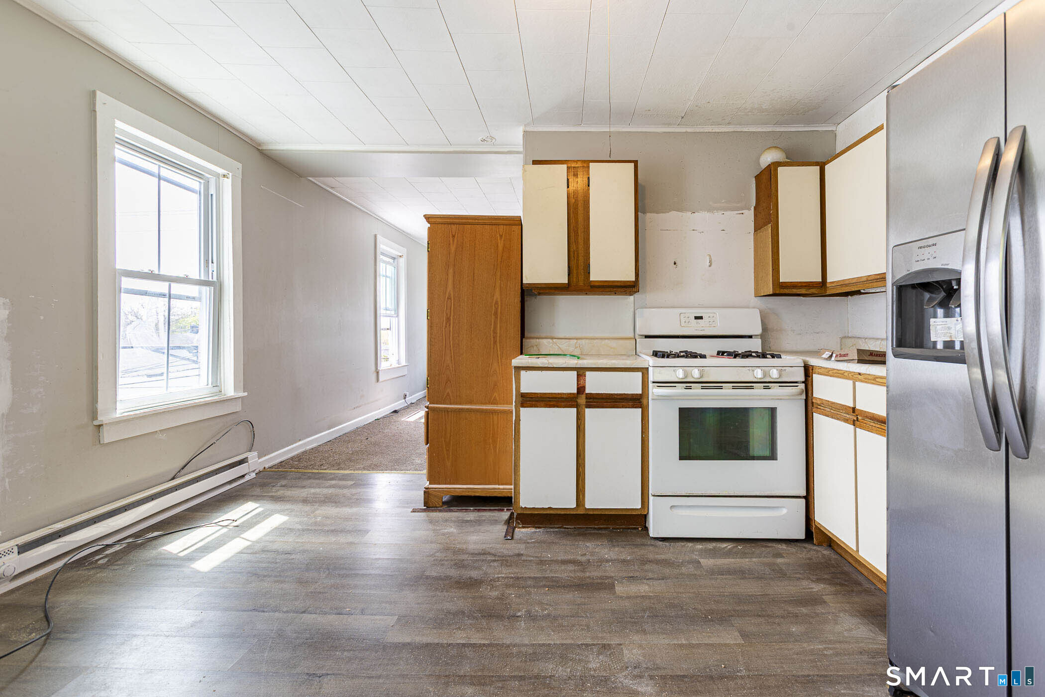 71 Blackhall, New London, 06320, 4 Bedrooms Bedrooms, 0 ,3 BathroomsBathrooms,Multi-family For Sale,For Sale,Blackhall,0,24172041