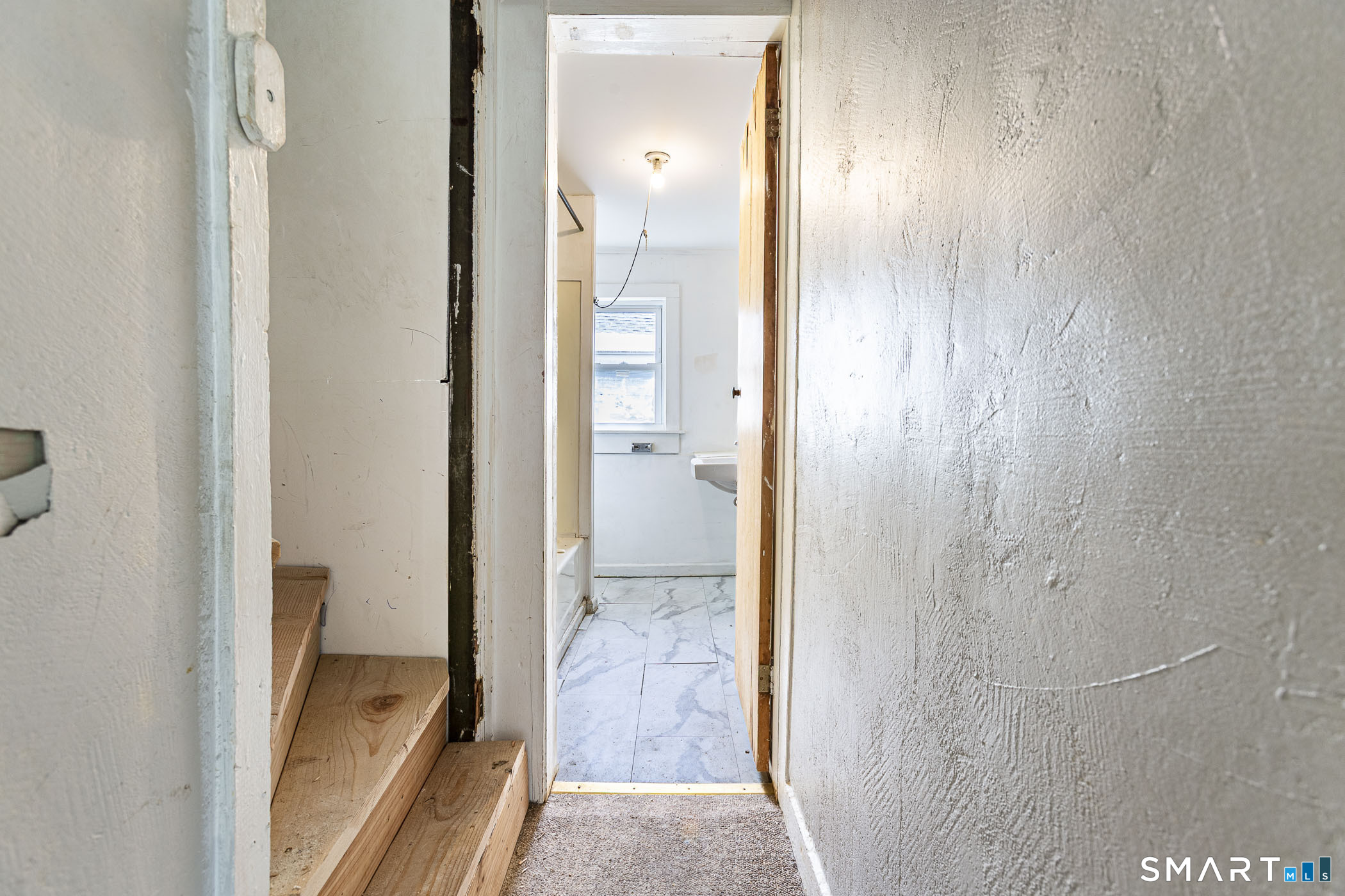 71 Blackhall, New London, 06320, 4 Bedrooms Bedrooms, 0 ,3 BathroomsBathrooms,Multi-family For Sale,For Sale,Blackhall,0,24172041