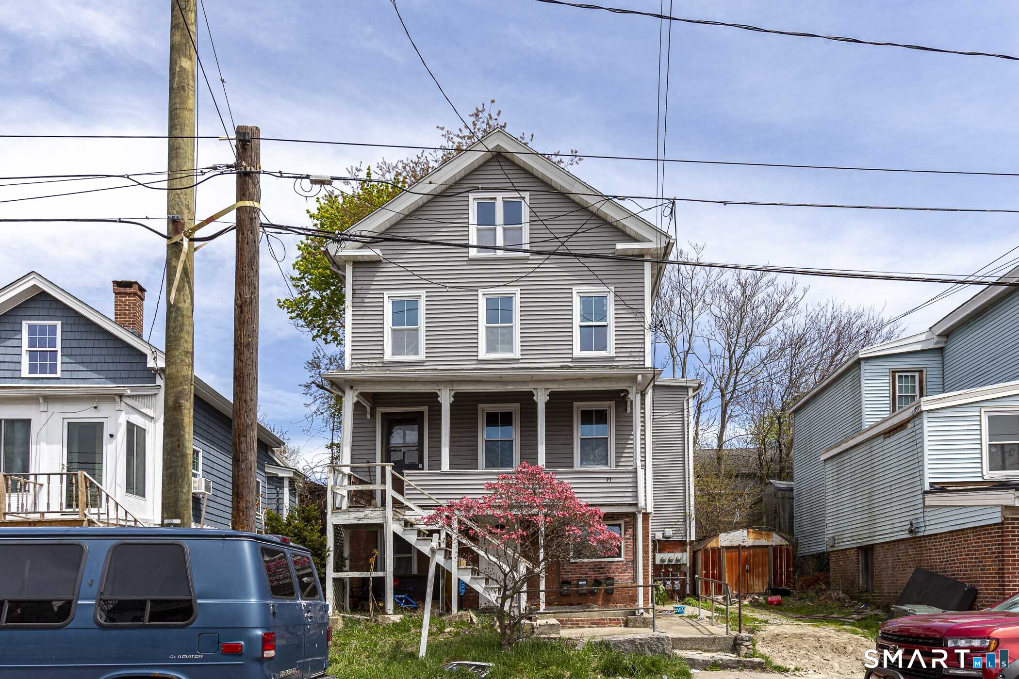 Homes for sale in New London, CT | 71 Blackhall St, New London, CT 06320 | MLS# 24172041