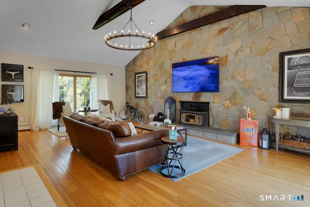 20 Brushwood, Stamford, 06903, 6 Bedrooms Bedrooms, 0 ,4 BathroomsBathrooms,Single Family For Sale,For Sale,Brushwood,0,24171995