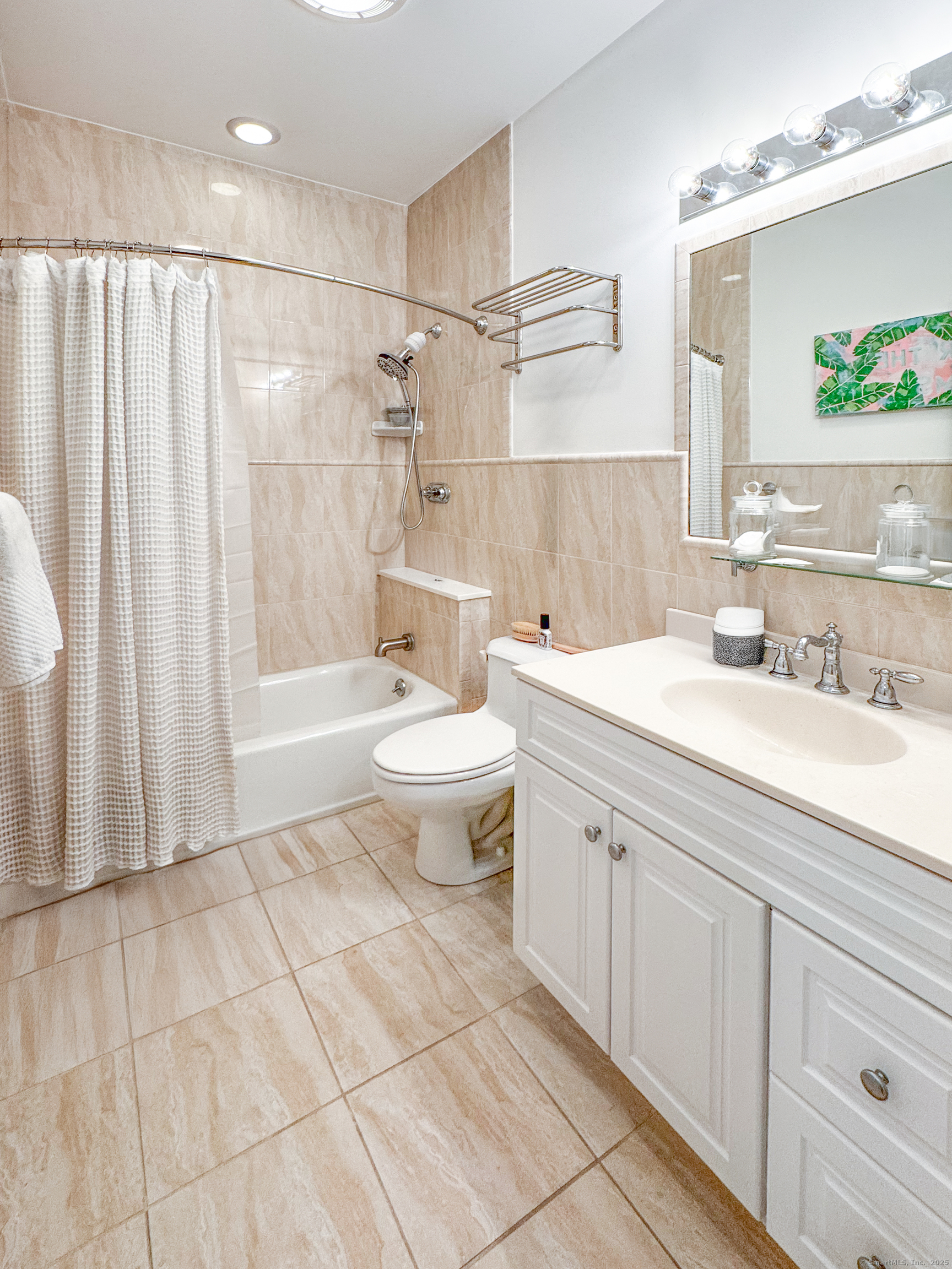 20 Cross, Westport, 06880, 2 Bedrooms Bedrooms, 0 ,2 BathroomsBathrooms,Residential Rental,For Sale,Cross,0,24172100