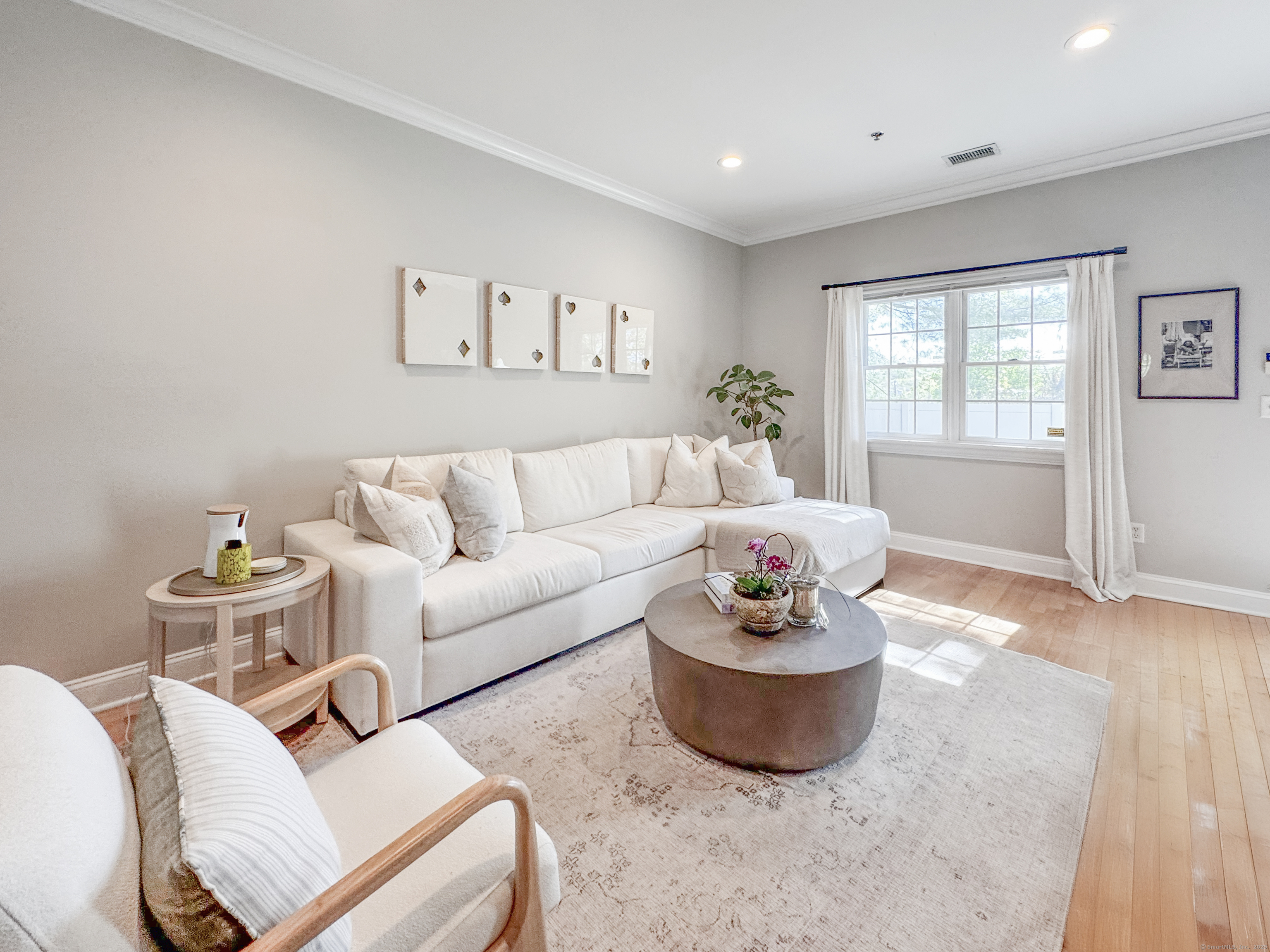 20 Cross, Westport, 06880, 2 Bedrooms Bedrooms, 0 ,2 BathroomsBathrooms,Residential Rental,For Sale,Cross,0,24172100