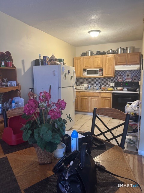 32-34 Bedford, Hartford, 06120, 19 Bedrooms Bedrooms, 0 ,7 BathroomsBathrooms,Multi-family For Sale,For Sale,Bedford,0,24170951