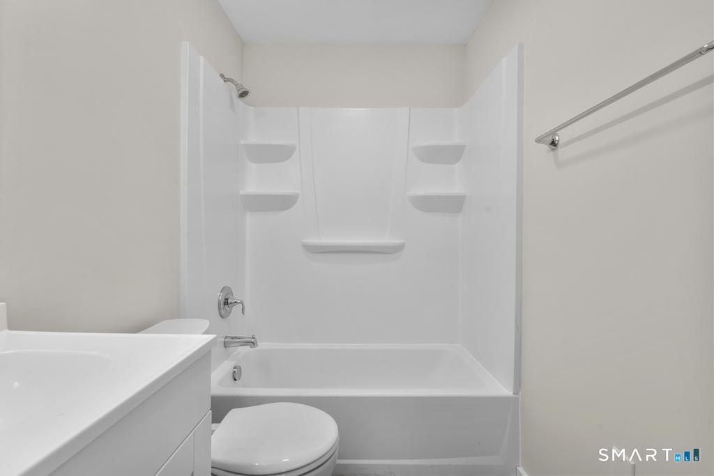 42 Center, Norwalk, 06851, 2 Bedrooms Bedrooms, 0 ,1 BathroomBathrooms,Residential Rental,For Sale,Center,0,24172070
