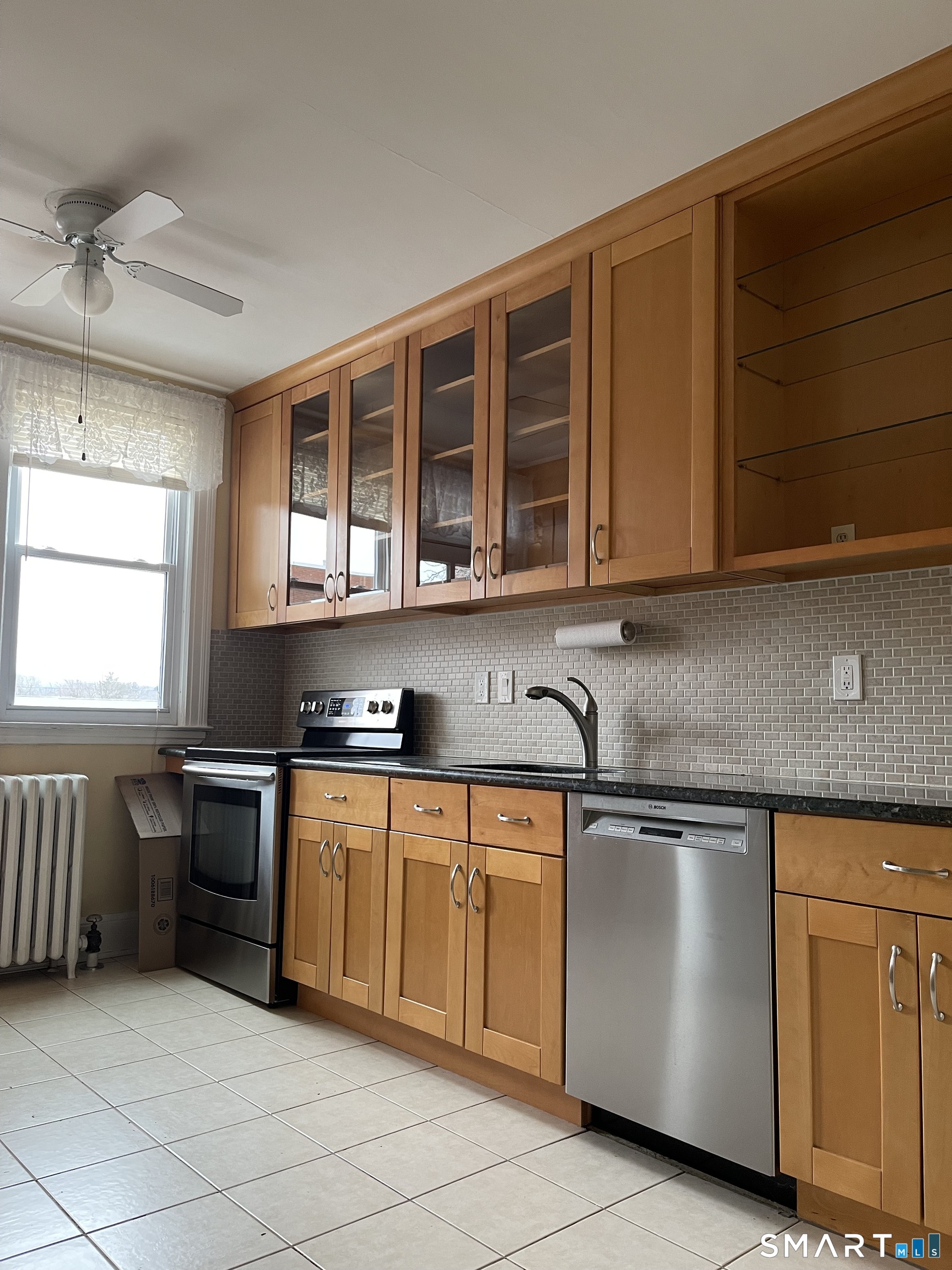 890-D Farmington, West Hartford, 06119, 2 Bedrooms Bedrooms, 0 ,1 BathroomBathrooms,Residential Rental,For Sale,Farmington,0,24172120