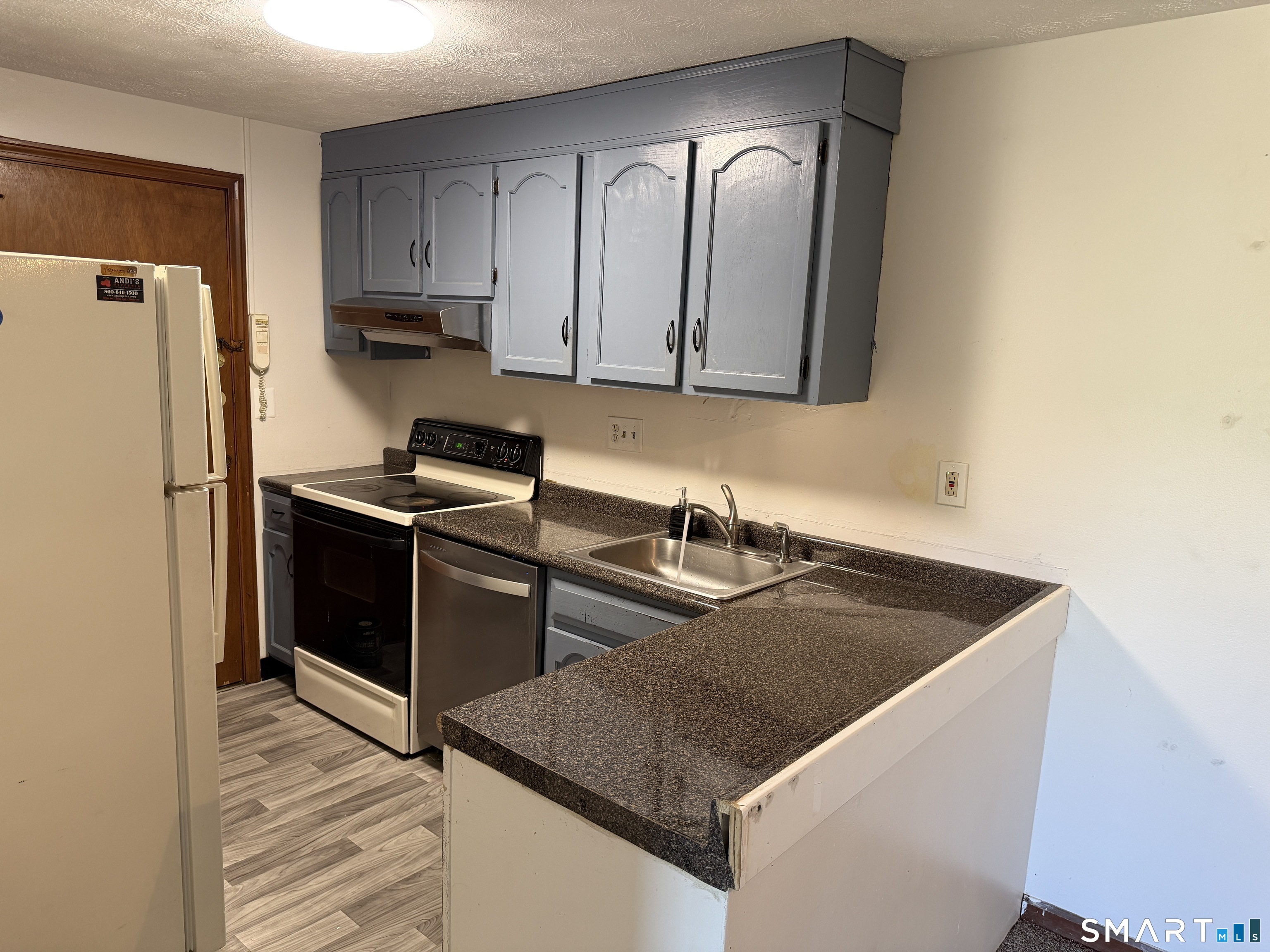 1162 Middle, Manchester, 06040, 2 Bedrooms Bedrooms, 0 ,1 BathroomBathrooms,Residential Rental,For Sale,Middle,0,24172138