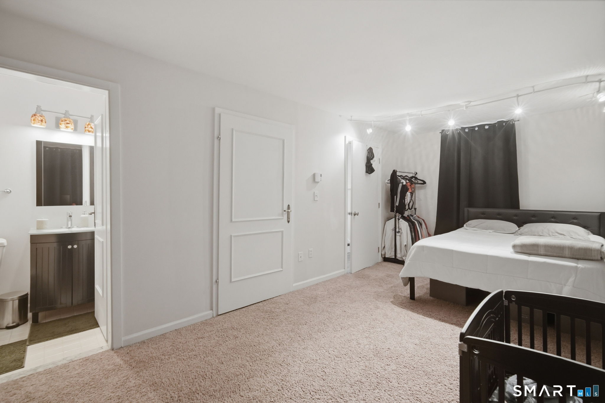 350 Bristol, Waterbury, 06708, 3 Bedrooms Bedrooms, 0 ,1 BathroomBathrooms,Condo/co-op For Sale,For Sale,Bristol,0,24172282