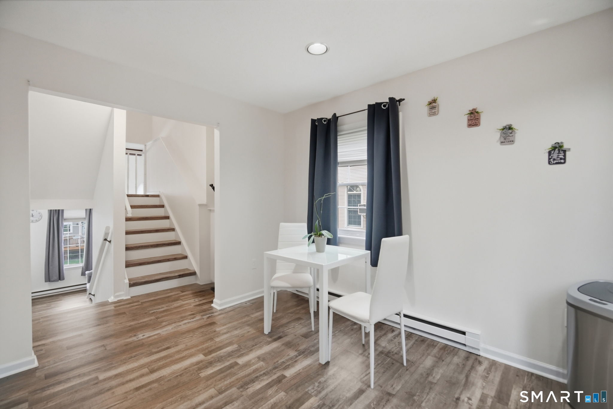 350 Bristol, Waterbury, 06708, 3 Bedrooms Bedrooms, 0 ,1 BathroomBathrooms,Condo/co-op For Sale,For Sale,Bristol,0,24172282