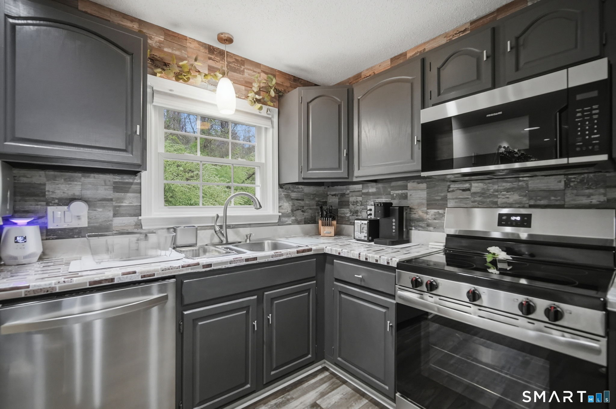 350 Bristol, Waterbury, 06708, 3 Bedrooms Bedrooms, 0 ,1 BathroomBathrooms,Condo/co-op For Sale,For Sale,Bristol,0,24172282
