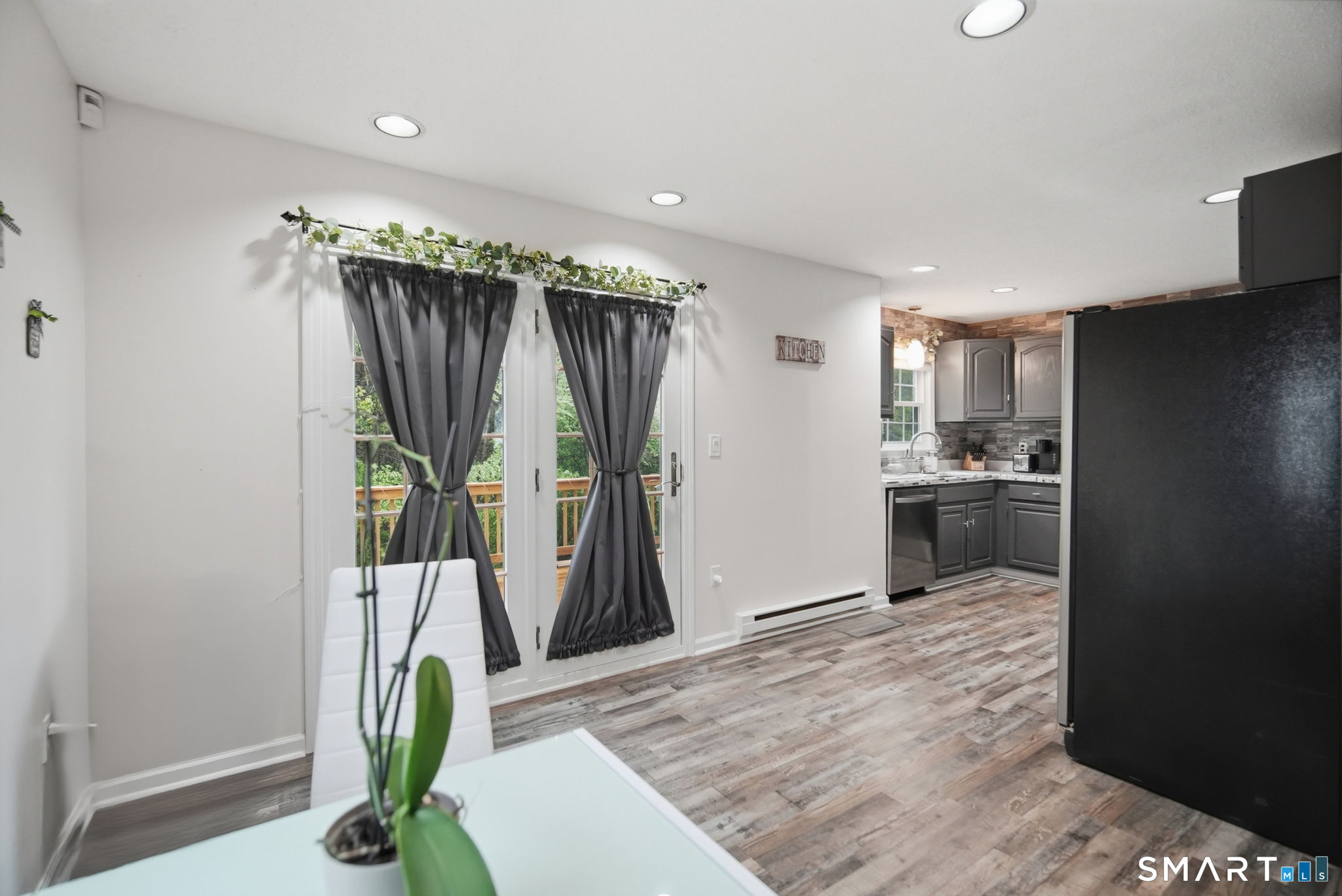 350 Bristol, Waterbury, 06708, 3 Bedrooms Bedrooms, 0 ,1 BathroomBathrooms,Condo/co-op For Sale,For Sale,Bristol,0,24172282