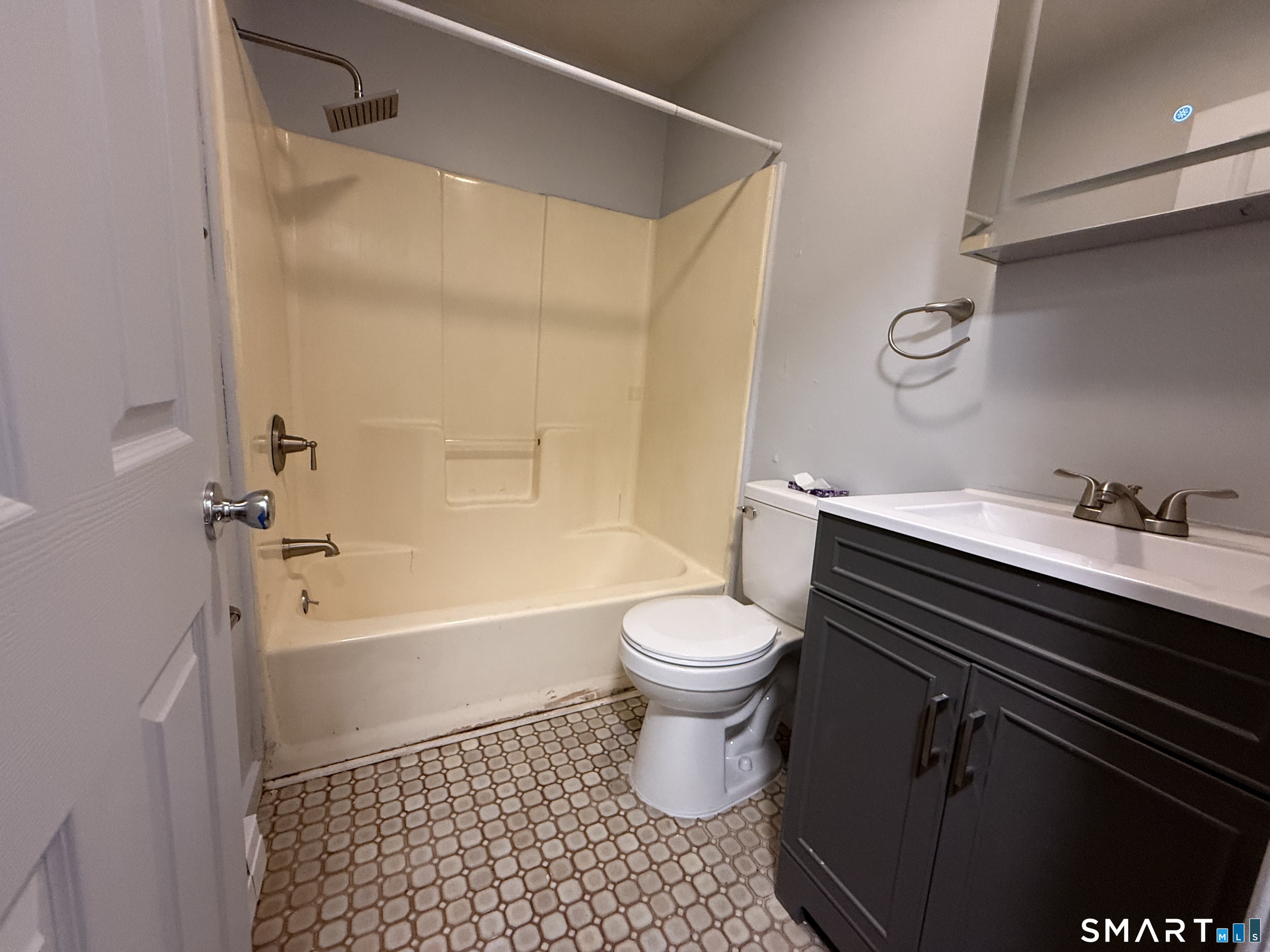 76 Summer, New London, 06320, 0 , 0 ,1 BathroomBathrooms,Residential Rental,For Sale,Summer,0,24171482