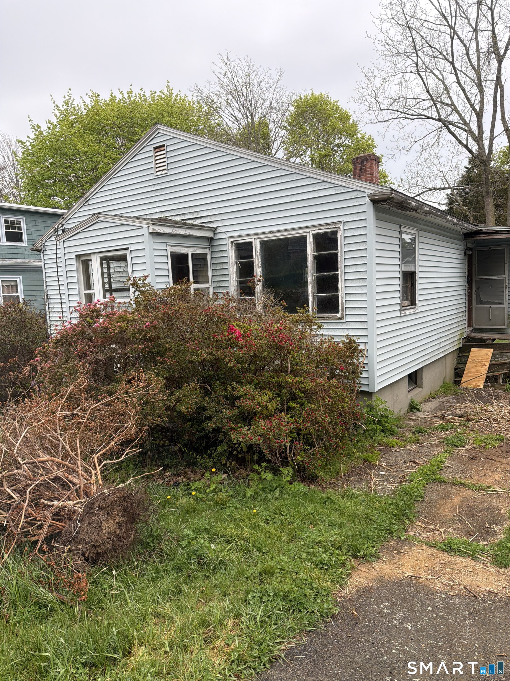 38 Robinson, New London, 06320, 2 Bedrooms Bedrooms, 0 ,1 BathroomBathrooms,Single Family For Sale,For Sale,Robinson,0,24172310