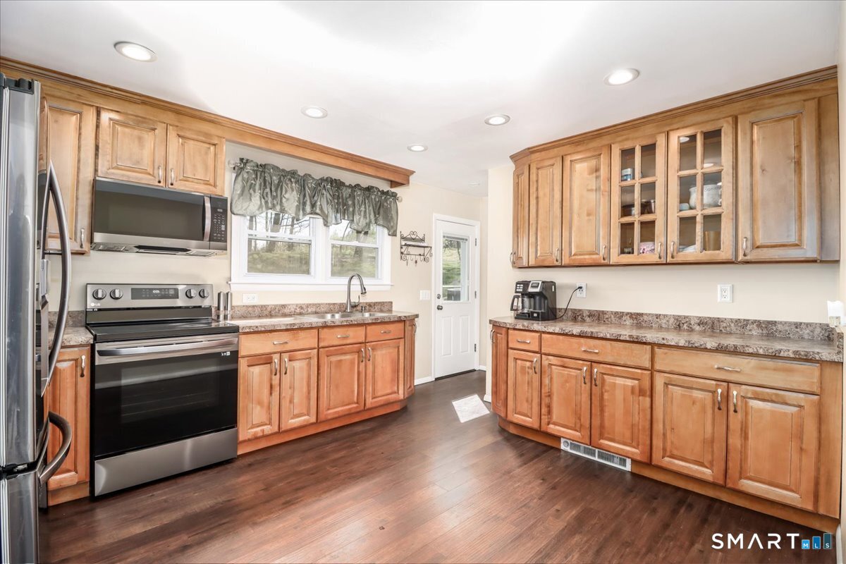 115 Wynwood, New Milford, 06776, 3 Bedrooms Bedrooms, 0 ,1 BathroomBathrooms,Single Family For Sale,For Sale,Wynwood,0,24164669