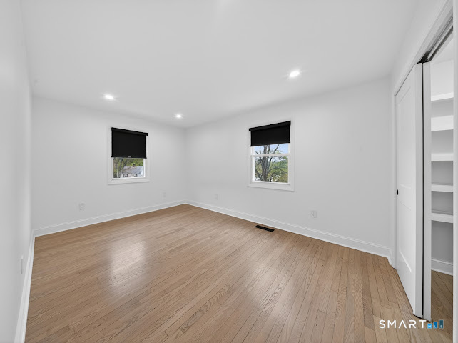 20 Oakridge, Trumbull, 06611, 4 Bedrooms Bedrooms, 0 ,3 BathroomsBathrooms,Residential Rental,For Sale,Oakridge,0,24172333