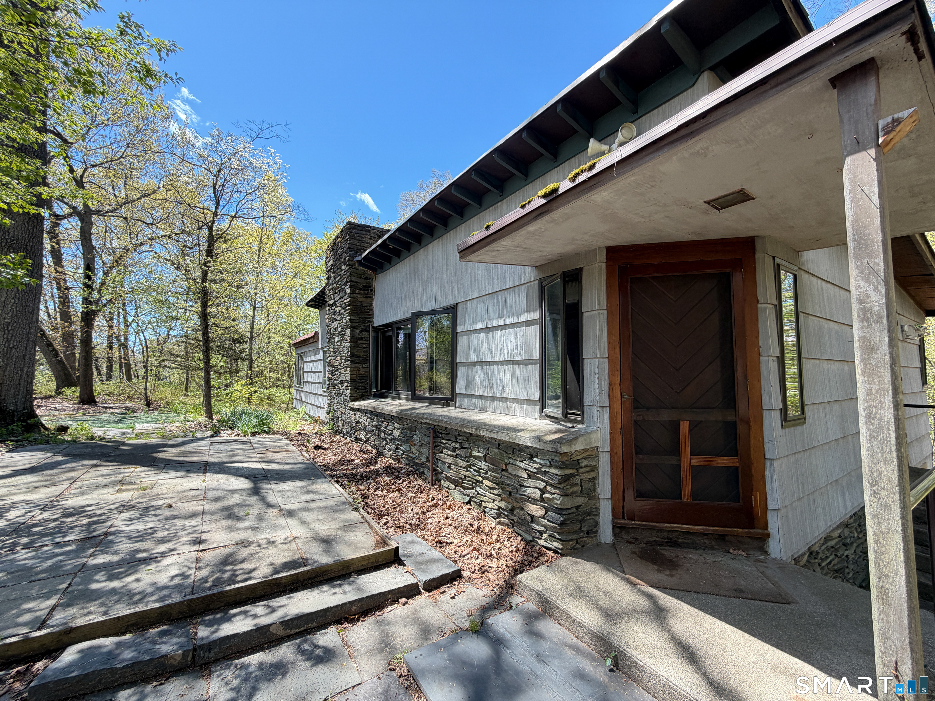 136 Forest Road