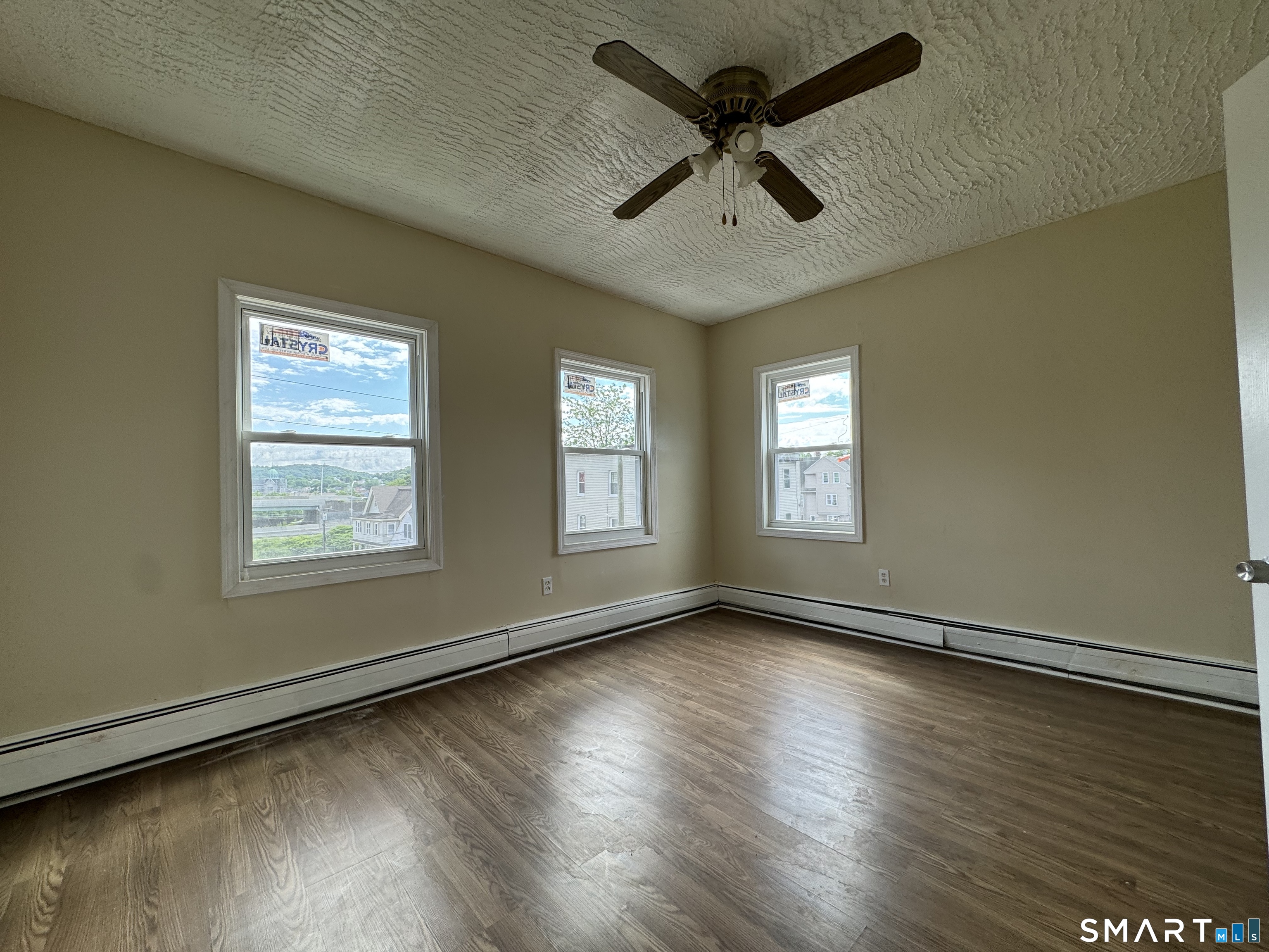 38 Green, Waterbury, 06708, 12 Bedrooms Bedrooms, 0 ,6 BathroomsBathrooms,Multi-family For Sale,For Sale,Green,0,24172389