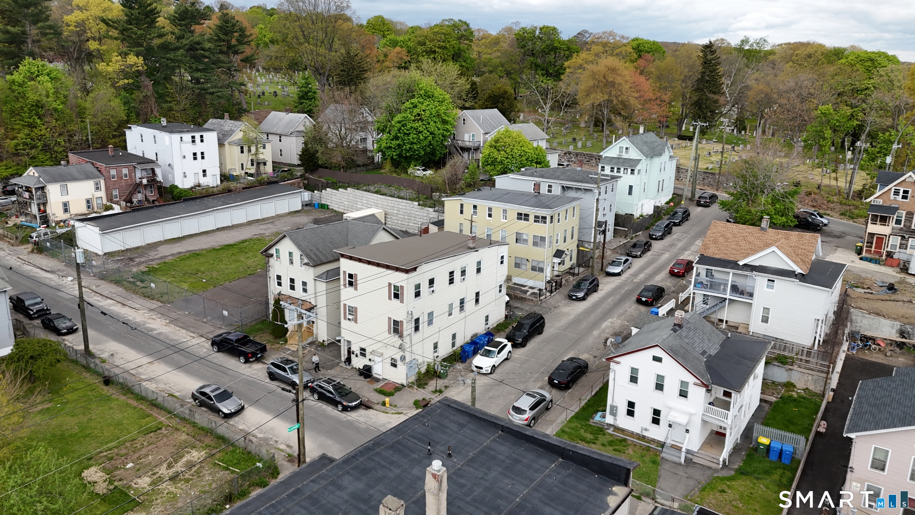 38 Green, Waterbury, 06708, 12 Bedrooms Bedrooms, 0 ,6 BathroomsBathrooms,Multi-family For Sale,For Sale,Green,0,24172389
