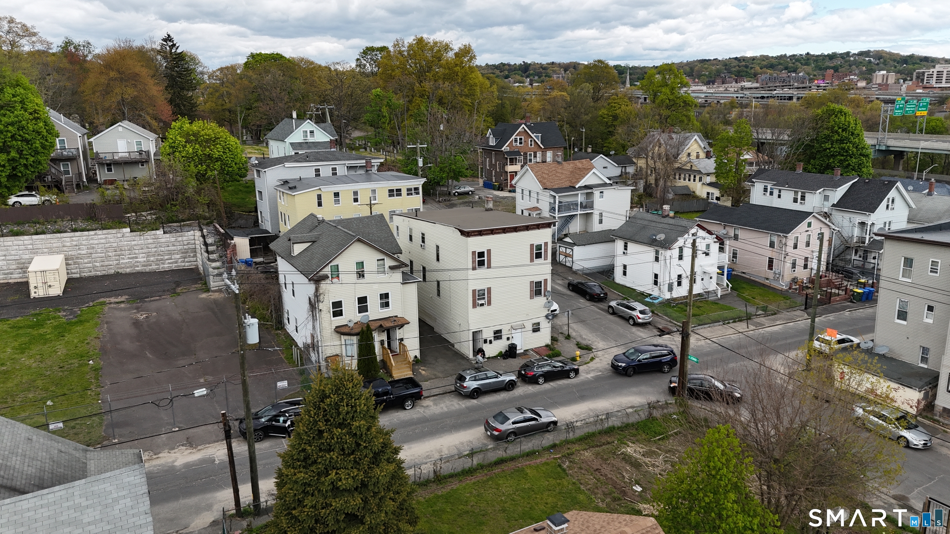 38 Green, Waterbury, 06708, 12 Bedrooms Bedrooms, 0 ,6 BathroomsBathrooms,Multi-family For Sale,For Sale,Green,0,24172389