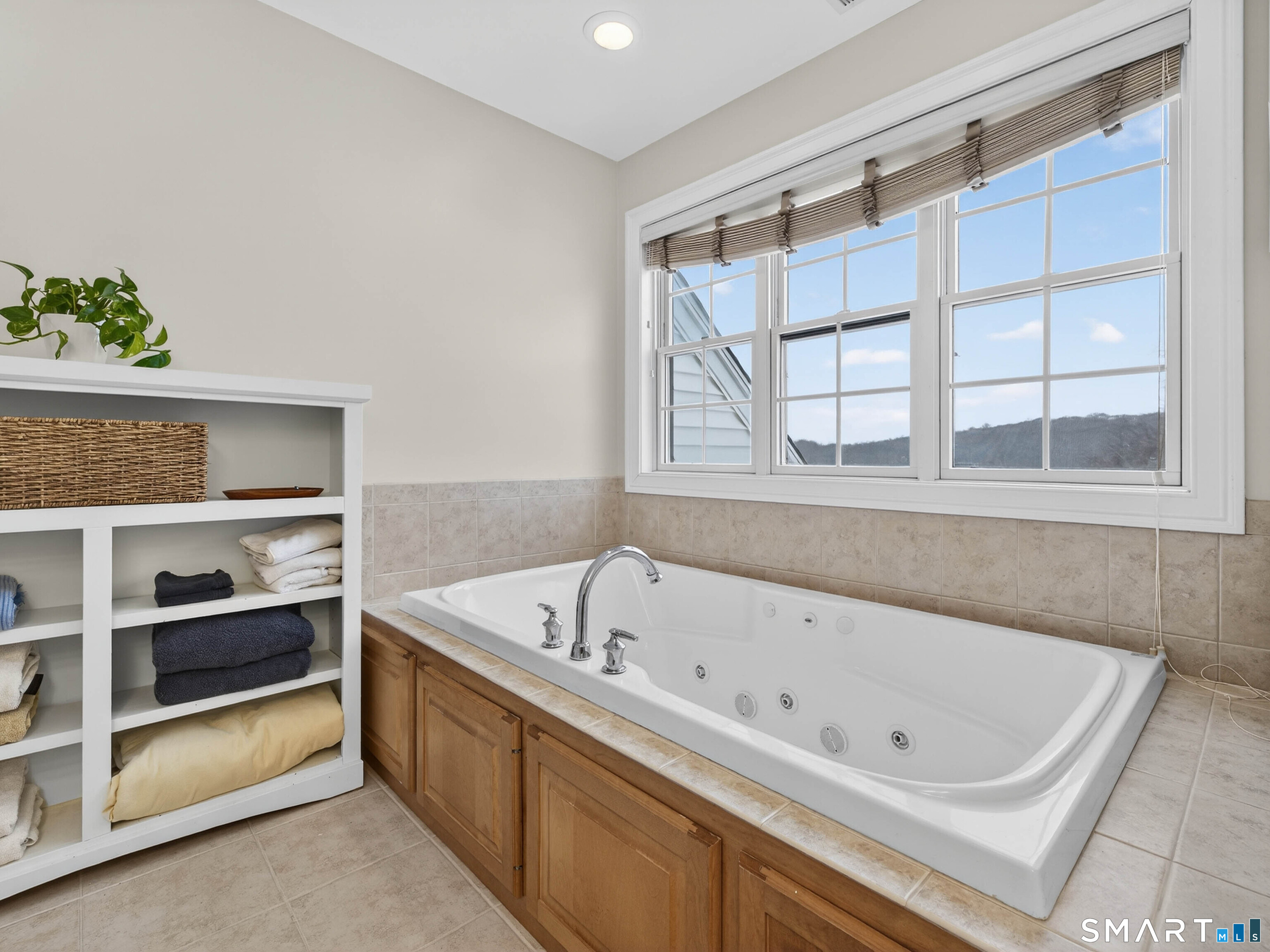 17 Salem Hollow, Salem, 06420, 5 Bedrooms Bedrooms, 0 ,3 BathroomsBathrooms,Single Family For Sale,For Sale,Salem Hollow,0,24172410