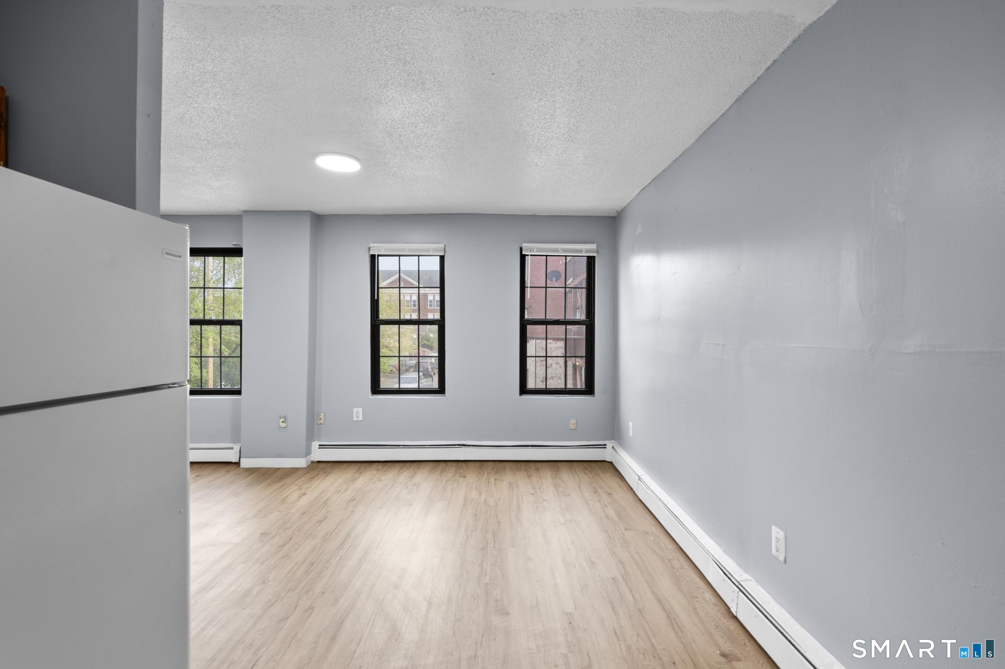 26-28 Lawrence, Hartford, 06106, 2 Bedrooms Bedrooms, 0 ,1 BathroomBathrooms,Residential Rental,For Sale,Lawrence,0,24171119