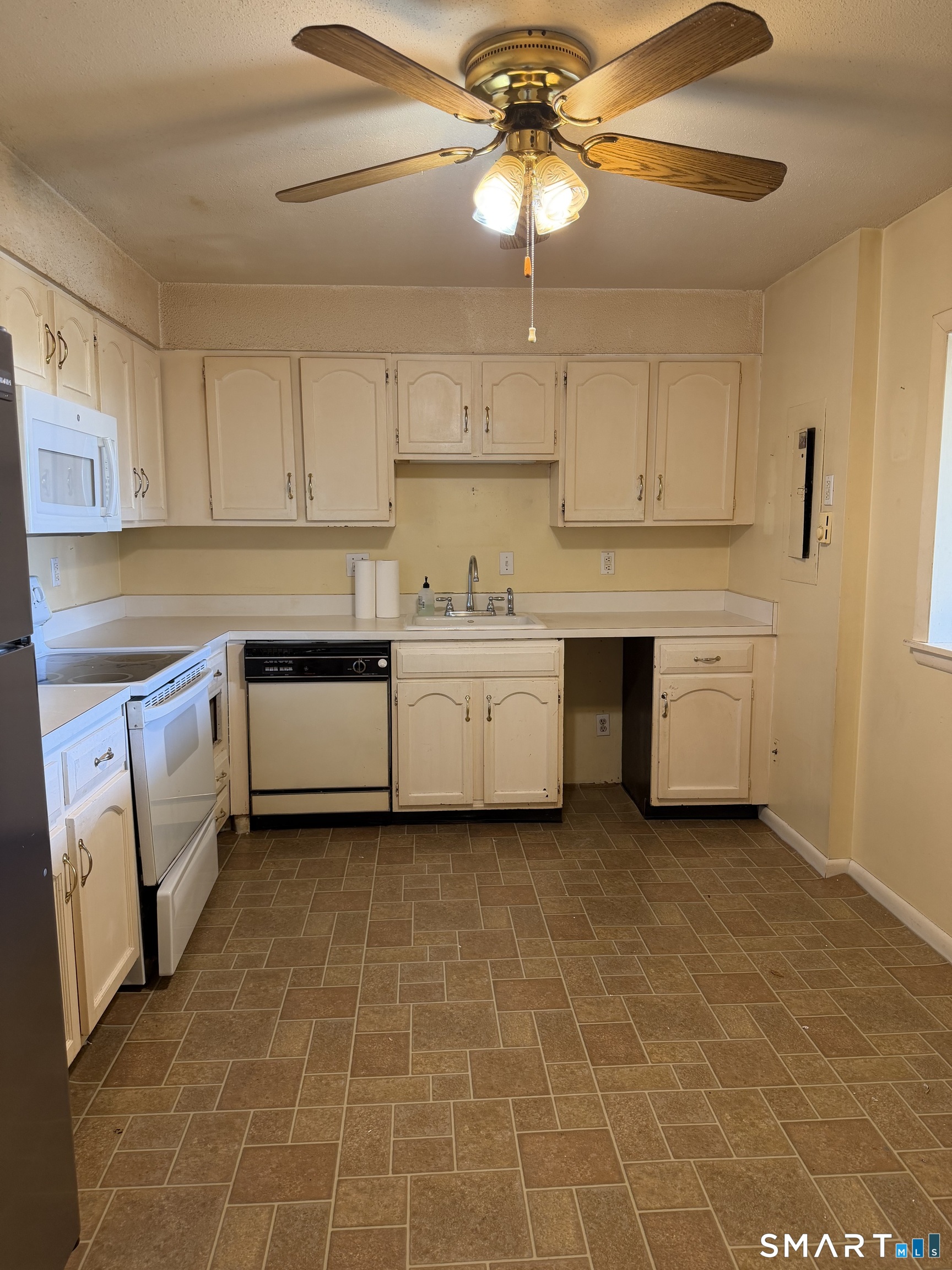 50 Birdseye, Stratford, 06615, 1 Bedroom Bedrooms, 0 ,1 BathroomBathrooms,Condo/co-op For Sale,For Sale,Birdseye,0,24172418