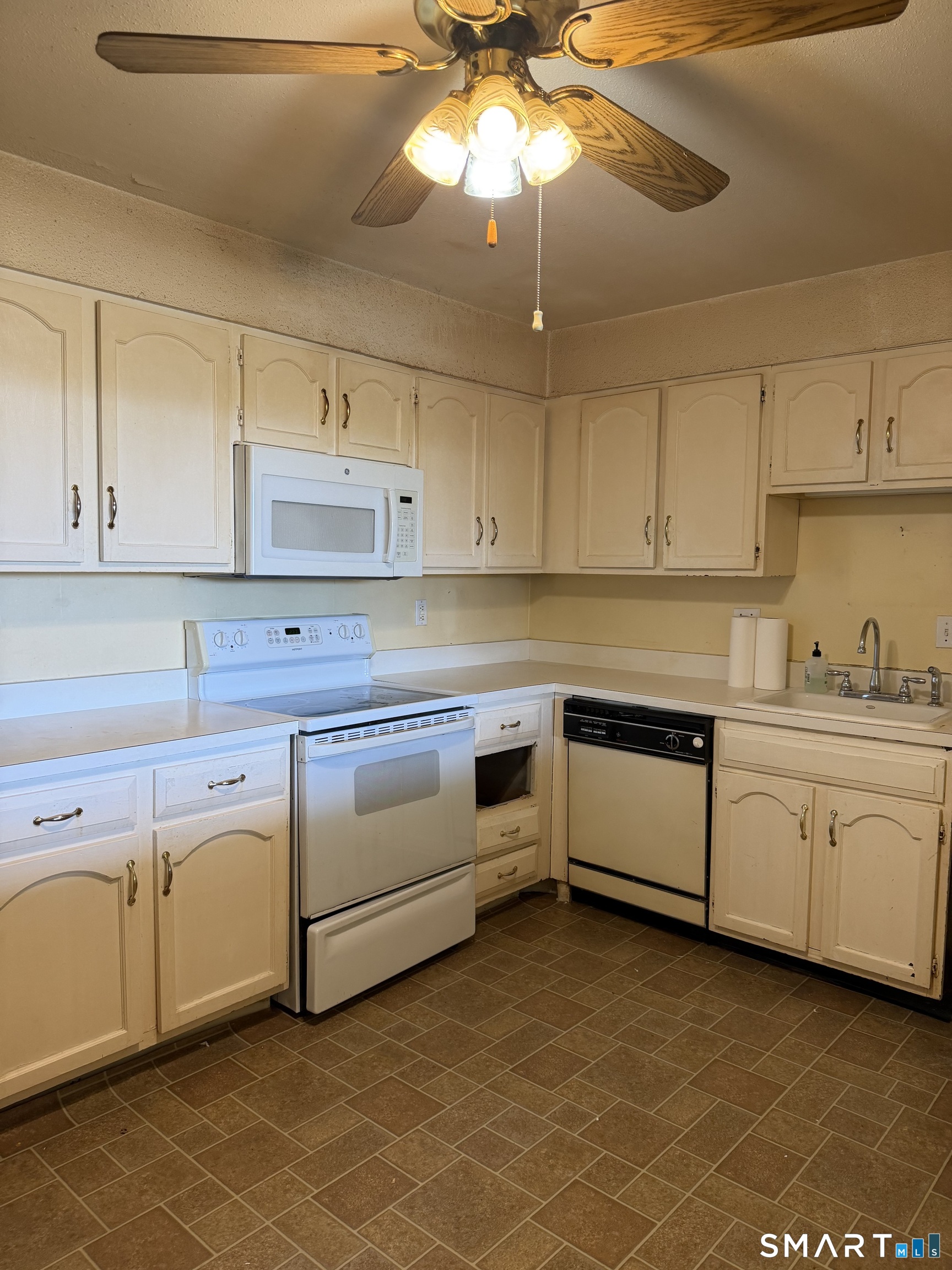 50 Birdseye, Stratford, 06615, 1 Bedroom Bedrooms, 0 ,1 BathroomBathrooms,Condo/co-op For Sale,For Sale,Birdseye,0,24172418