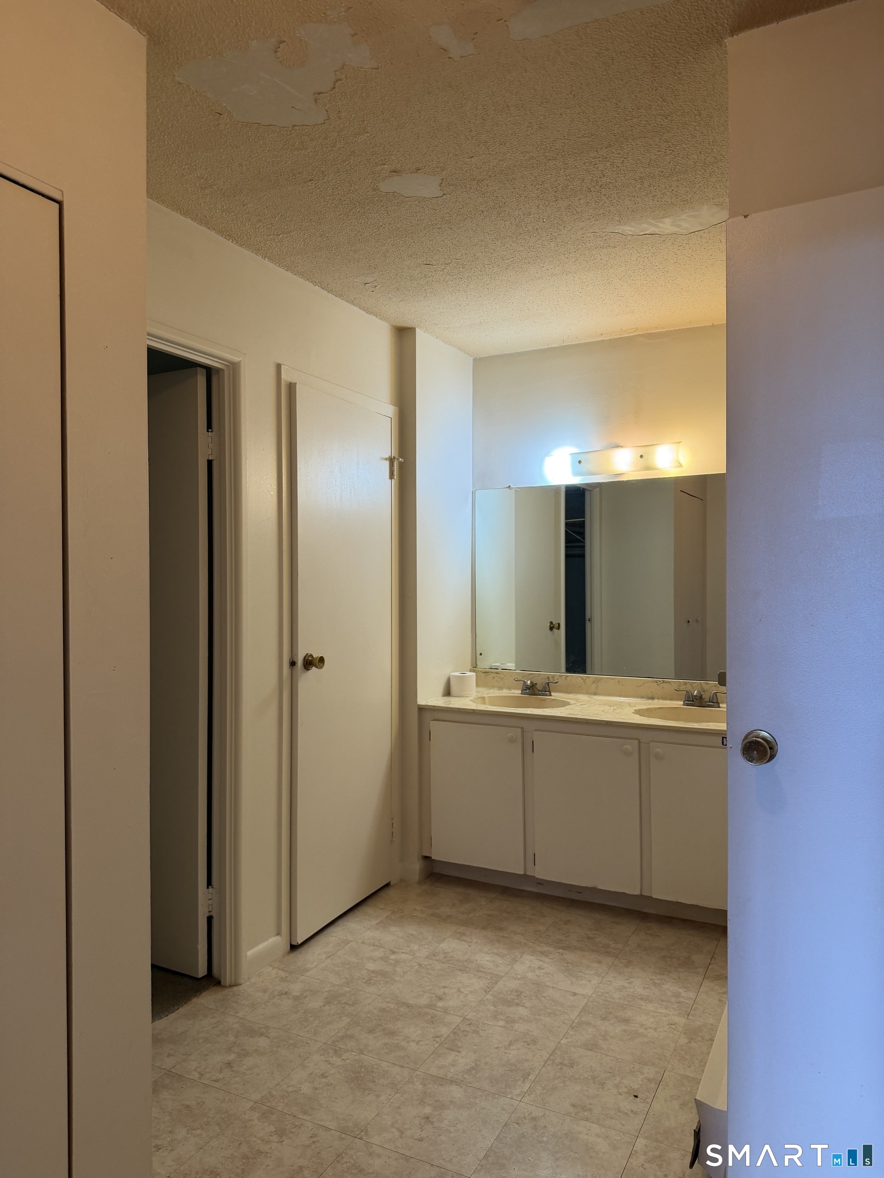 50 Birdseye, Stratford, 06615, 1 Bedroom Bedrooms, 0 ,1 BathroomBathrooms,Condo/co-op For Sale,For Sale,Birdseye,0,24172418