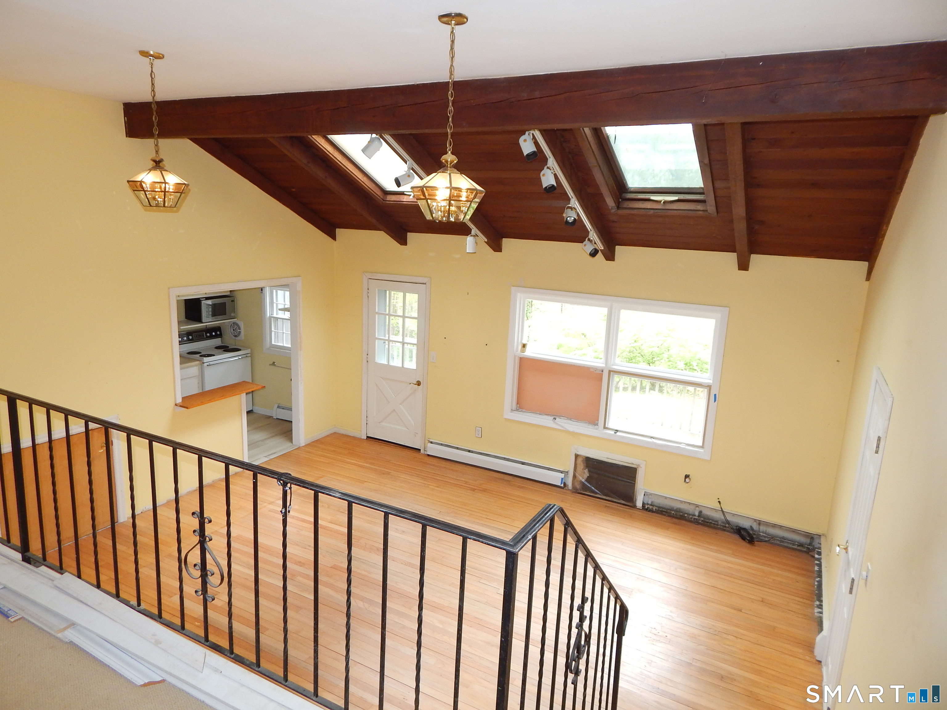 Homes for sale in Essex, CT | 15 Sunset Ter #11, Essex, CT 06426 | MLS# 24172246