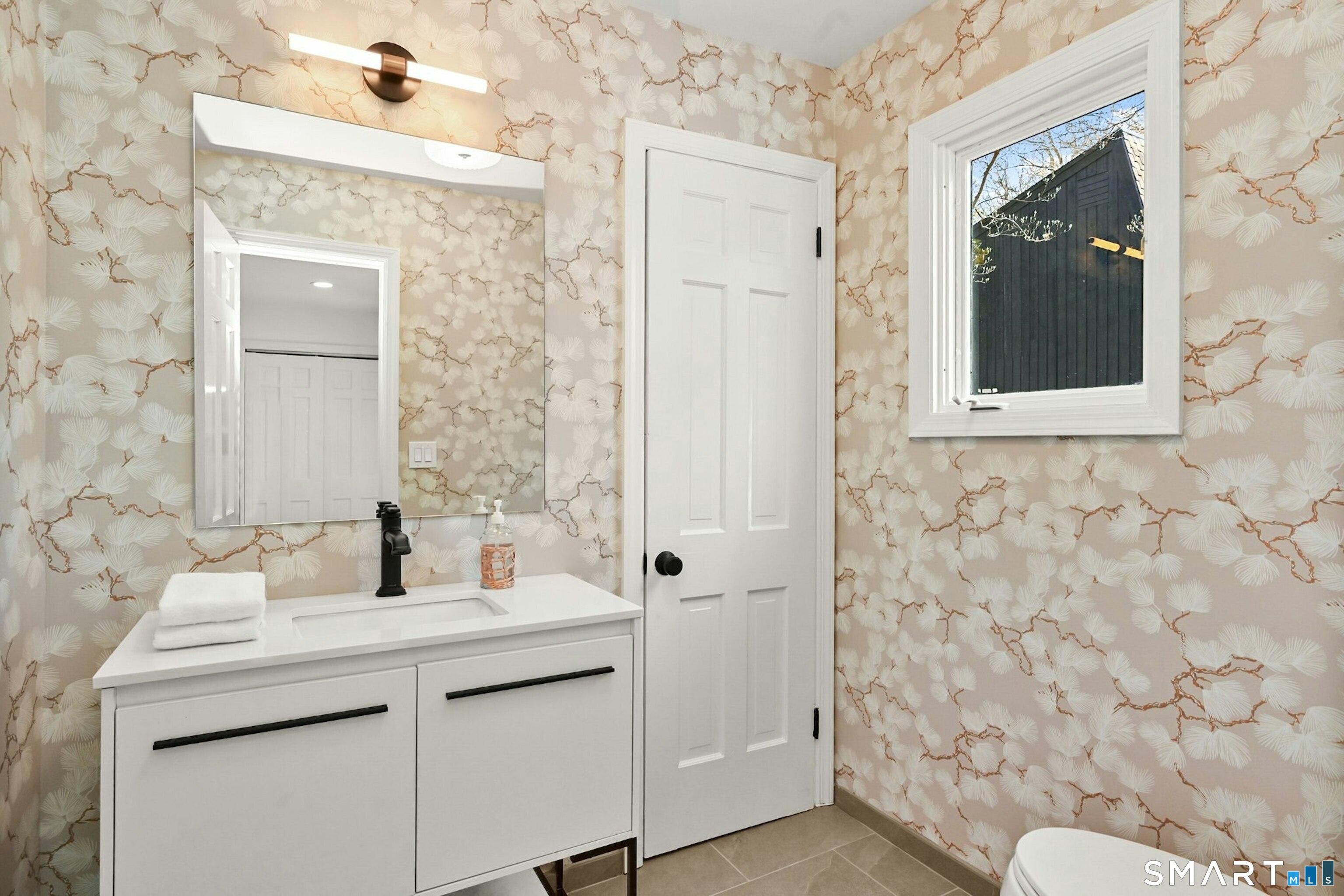 12 Hillcrest, Ridgefield, 06877, 4 Bedrooms Bedrooms, 0 ,3 BathroomsBathrooms,Single Family For Sale,For Sale,Hillcrest,0,24172443