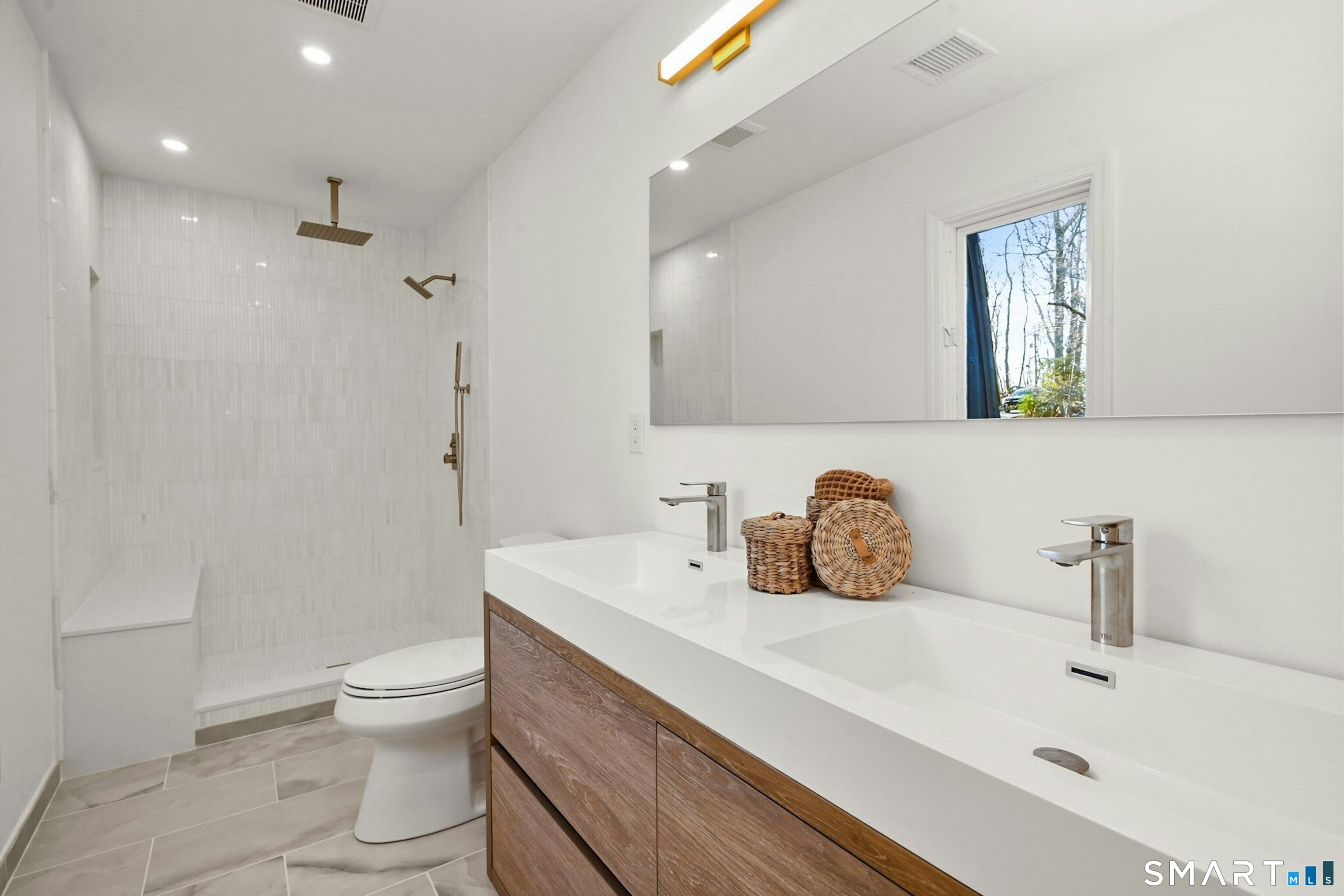 12 Hillcrest, Ridgefield, 06877, 4 Bedrooms Bedrooms, 0 ,3 BathroomsBathrooms,Single Family For Sale,For Sale,Hillcrest,0,24172443