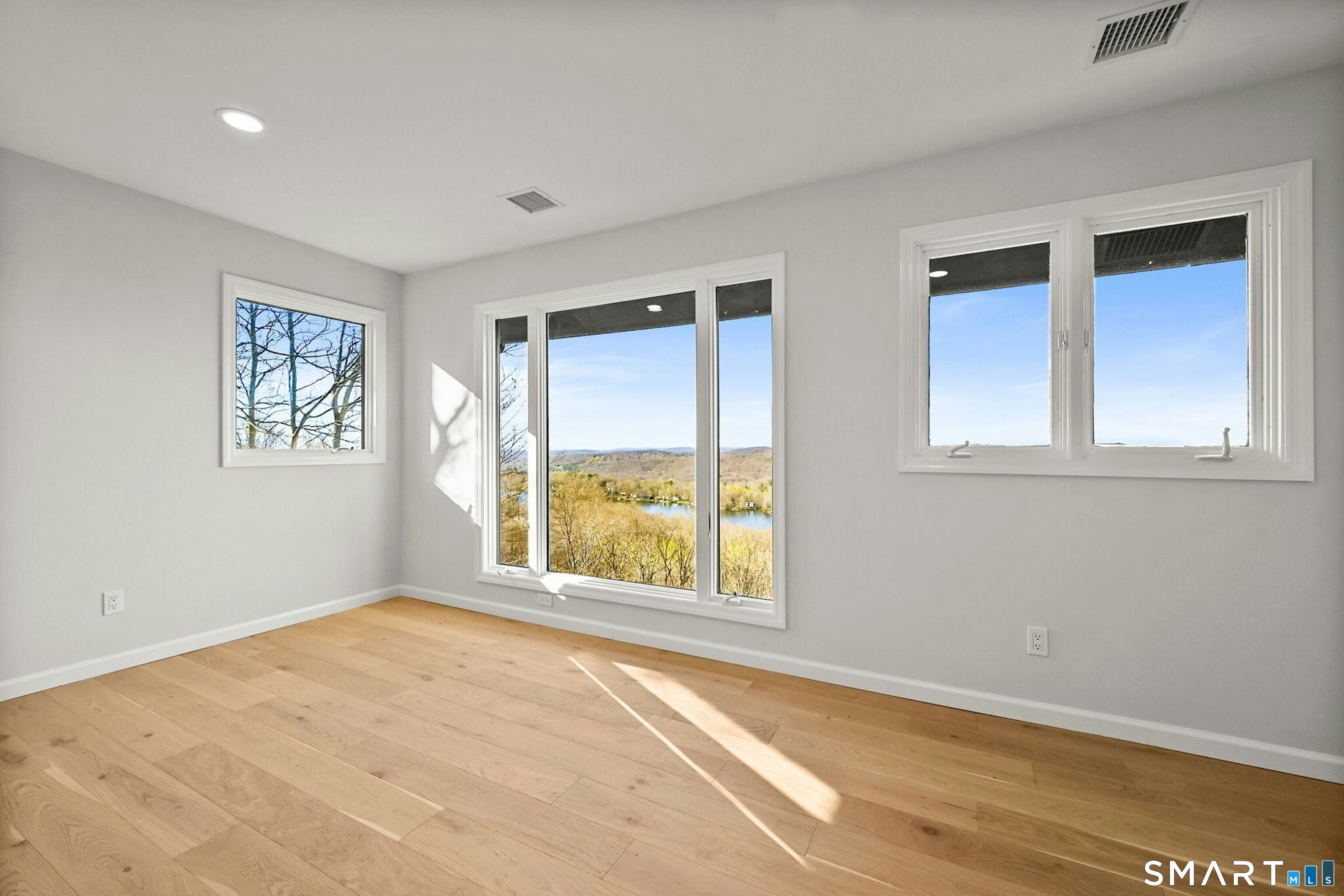 12 Hillcrest, Ridgefield, 06877, 4 Bedrooms Bedrooms, 0 ,3 BathroomsBathrooms,Single Family For Sale,For Sale,Hillcrest,0,24172443