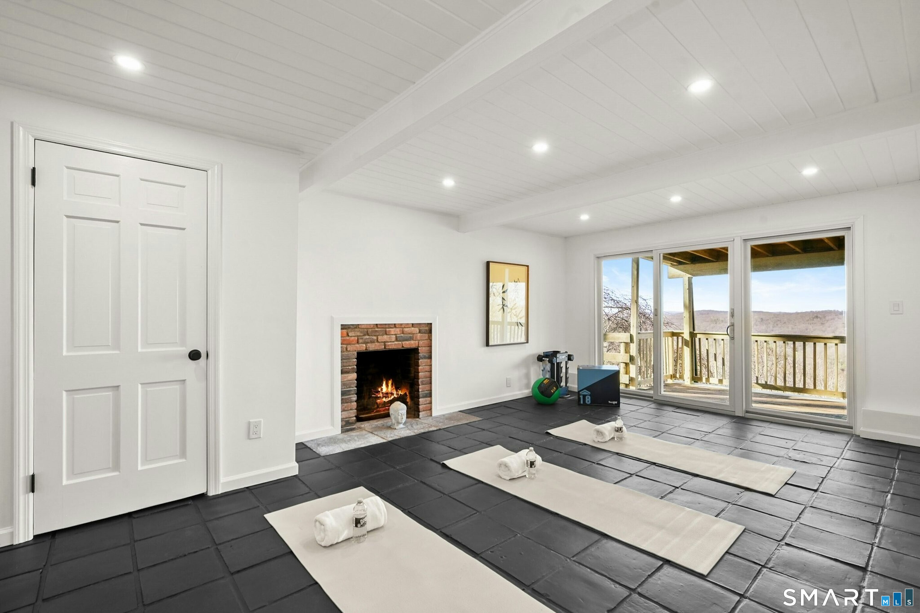 12 Hillcrest, Ridgefield, 06877, 4 Bedrooms Bedrooms, 0 ,3 BathroomsBathrooms,Single Family For Sale,For Sale,Hillcrest,0,24172443