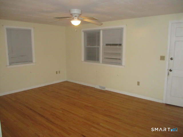 25 Mettler, Woodbridge, 06525, 2 Bedrooms Bedrooms, 0 ,1 BathroomBathrooms,Residential Rental,For Sale,Mettler,0,24172456