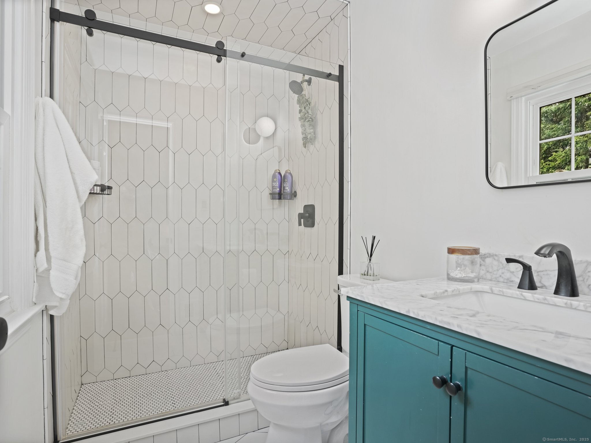 253 New Norwalk, New Canaan, 06840, 3 Bedrooms Bedrooms, 0 ,2 BathroomsBathrooms,Condo/co-op For Sale,For Sale,New Norwalk,0,24172501
