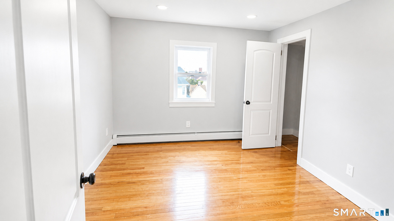 47 Perry, New London, 06320, 4 Bedrooms Bedrooms, 0 ,2 BathroomsBathrooms,Residential Rental,For Sale,Perry,0,24172470