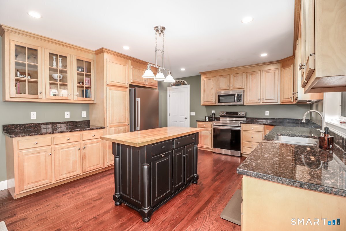 22 Big Bear Hill, New Milford, 06776, 4 Bedrooms Bedrooms, 0 ,3 BathroomsBathrooms,Single Family For Sale,For Sale,Big Bear Hill,0,24172525