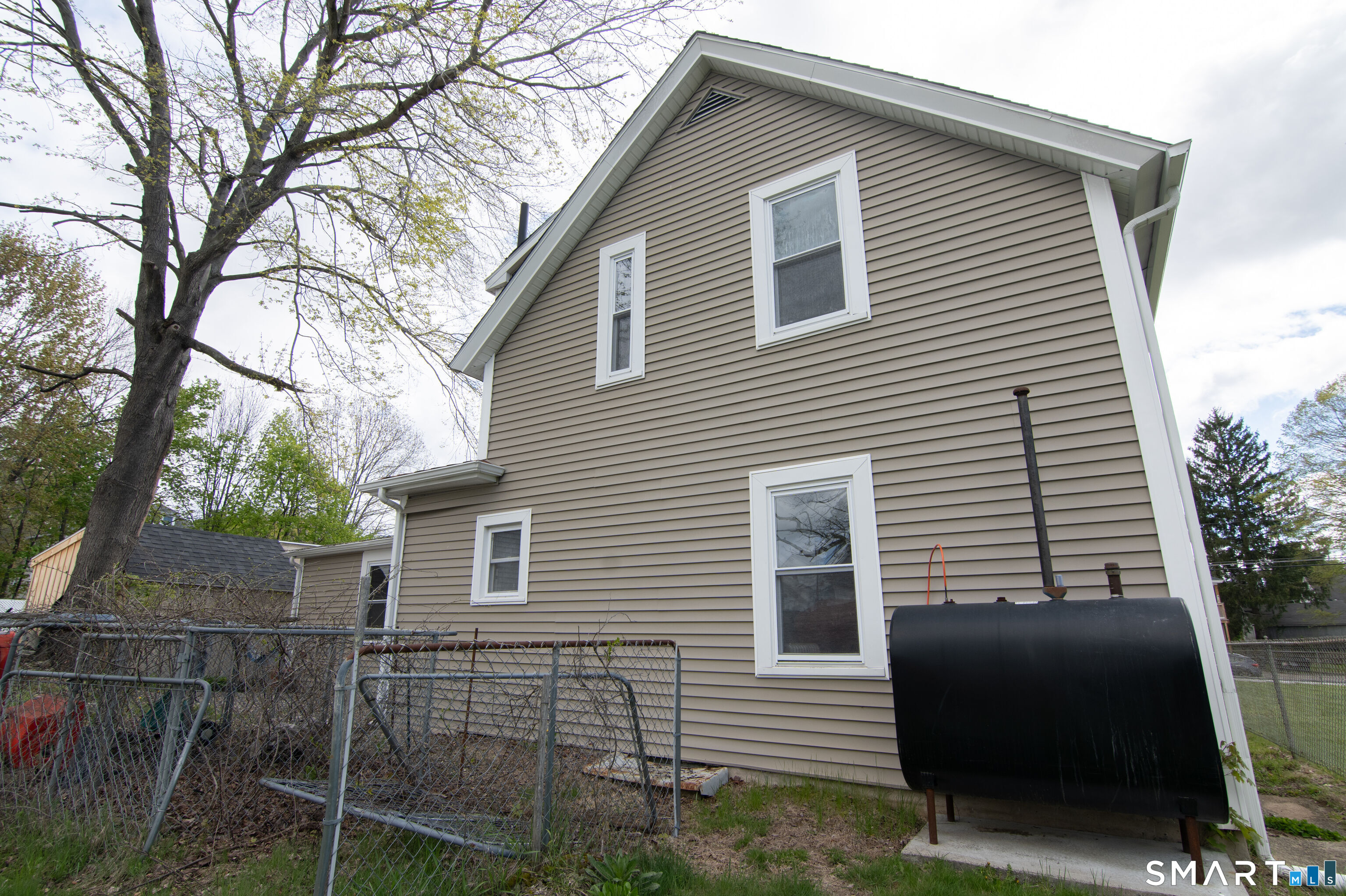20-1/2 Cleveland, Putnam, 06260, 3 Bedrooms Bedrooms, 0 ,1 BathroomBathrooms,Single Family For Sale,For Sale,Cleveland,0,24172483
