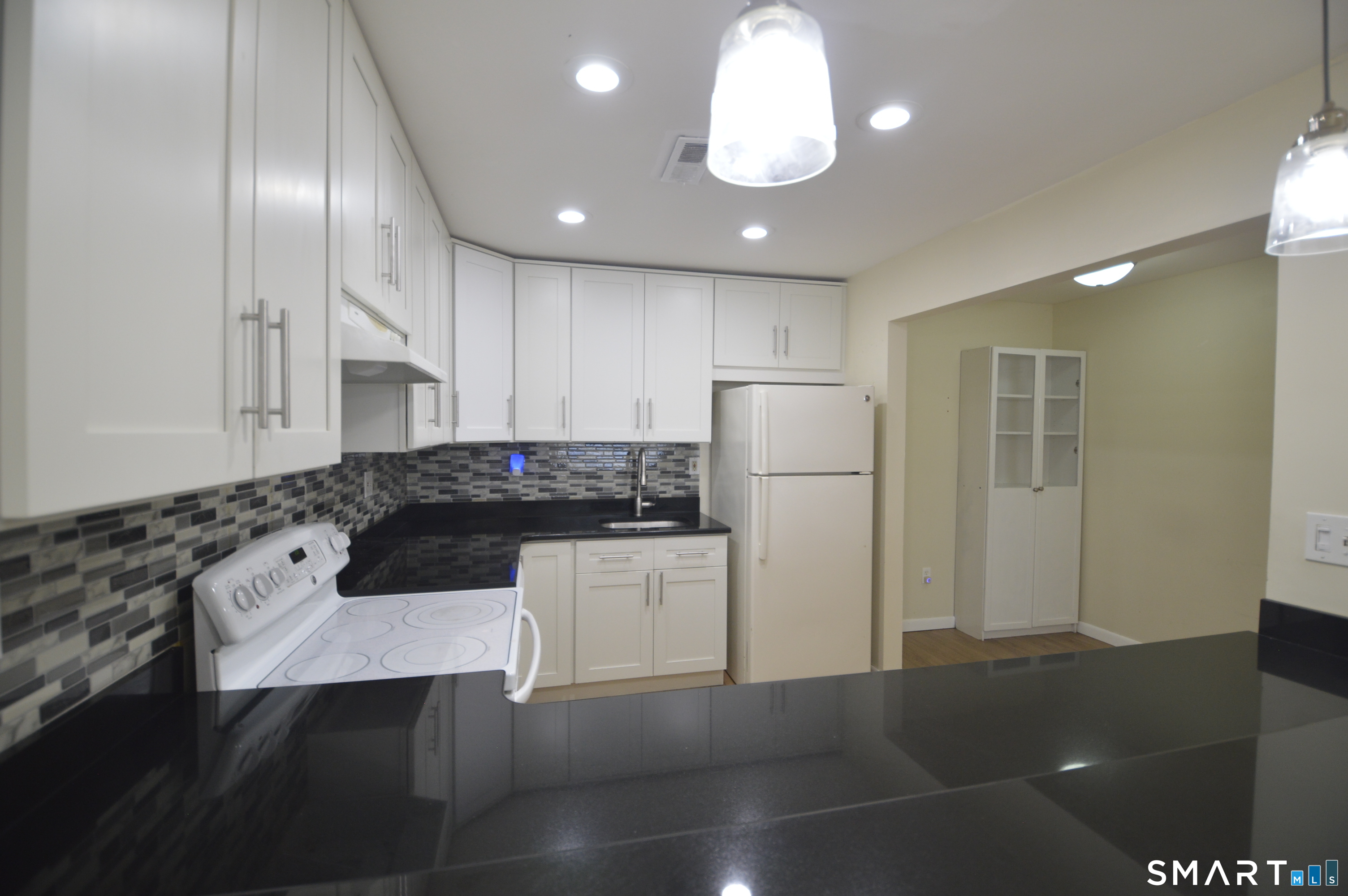 18 Amsterdam, Bridgeport, 06606, 2 Bedrooms Bedrooms, 0 ,1 BathroomBathrooms,Residential Rental,For Sale,Amsterdam,0,24172580