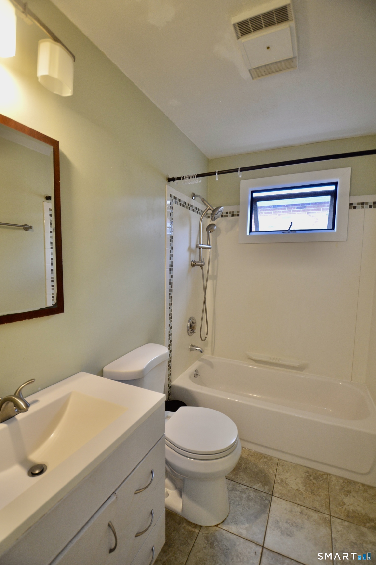 18 Amsterdam, Bridgeport, 06606, 2 Bedrooms Bedrooms, 0 ,1 BathroomBathrooms,Residential Rental,For Sale,Amsterdam,0,24172580