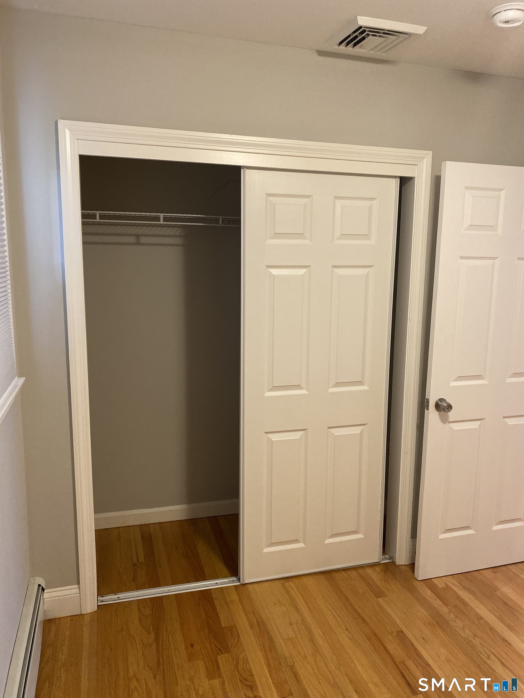 402 Connecticut, Newington, 06111, 3 Bedrooms Bedrooms, 0 ,2 BathroomsBathrooms,Single Family For Sale,For Sale,Connecticut,0,24170249