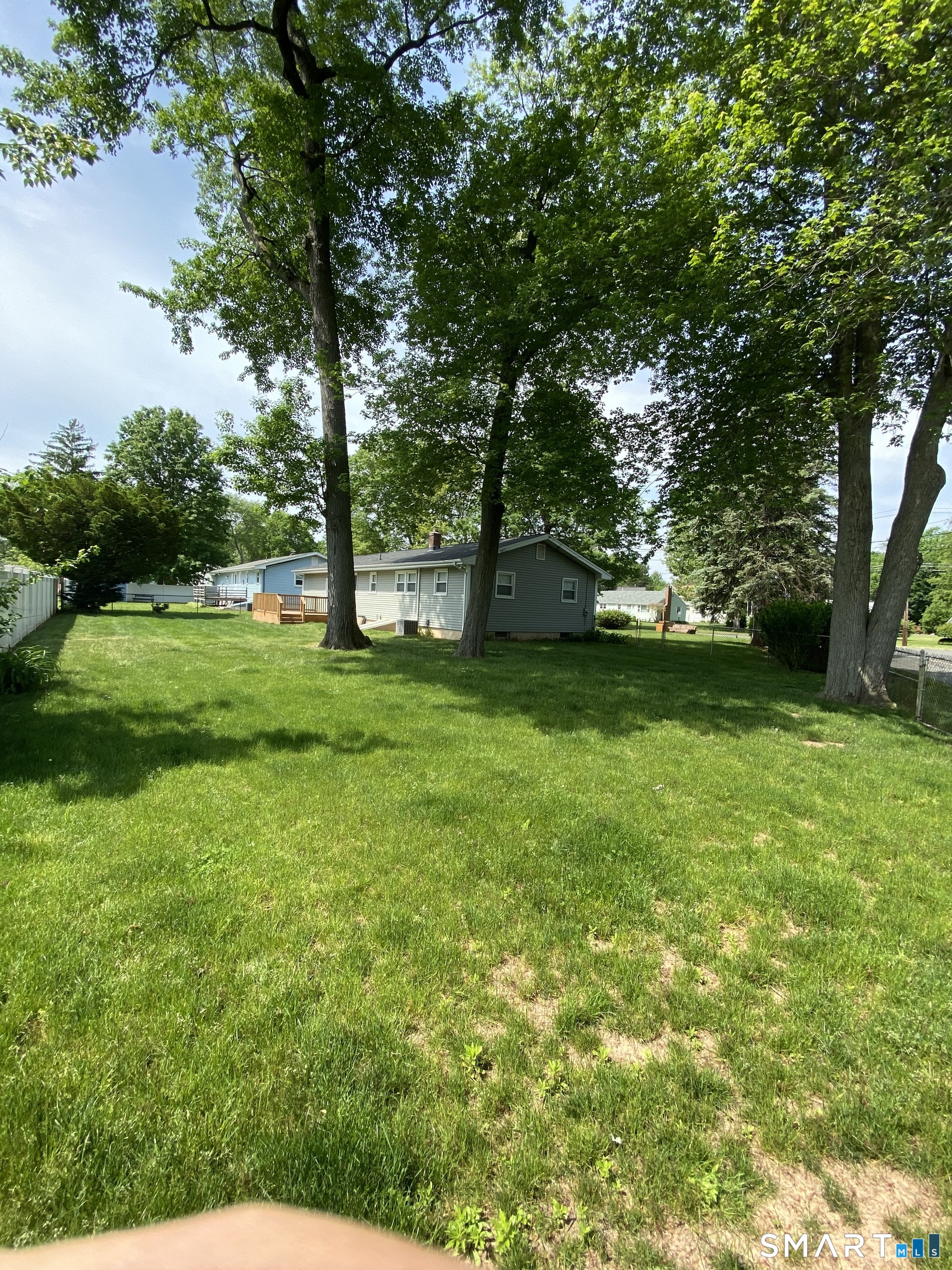 402 Connecticut, Newington, 06111, 3 Bedrooms Bedrooms, 0 ,2 BathroomsBathrooms,Single Family For Sale,For Sale,Connecticut,0,24170249