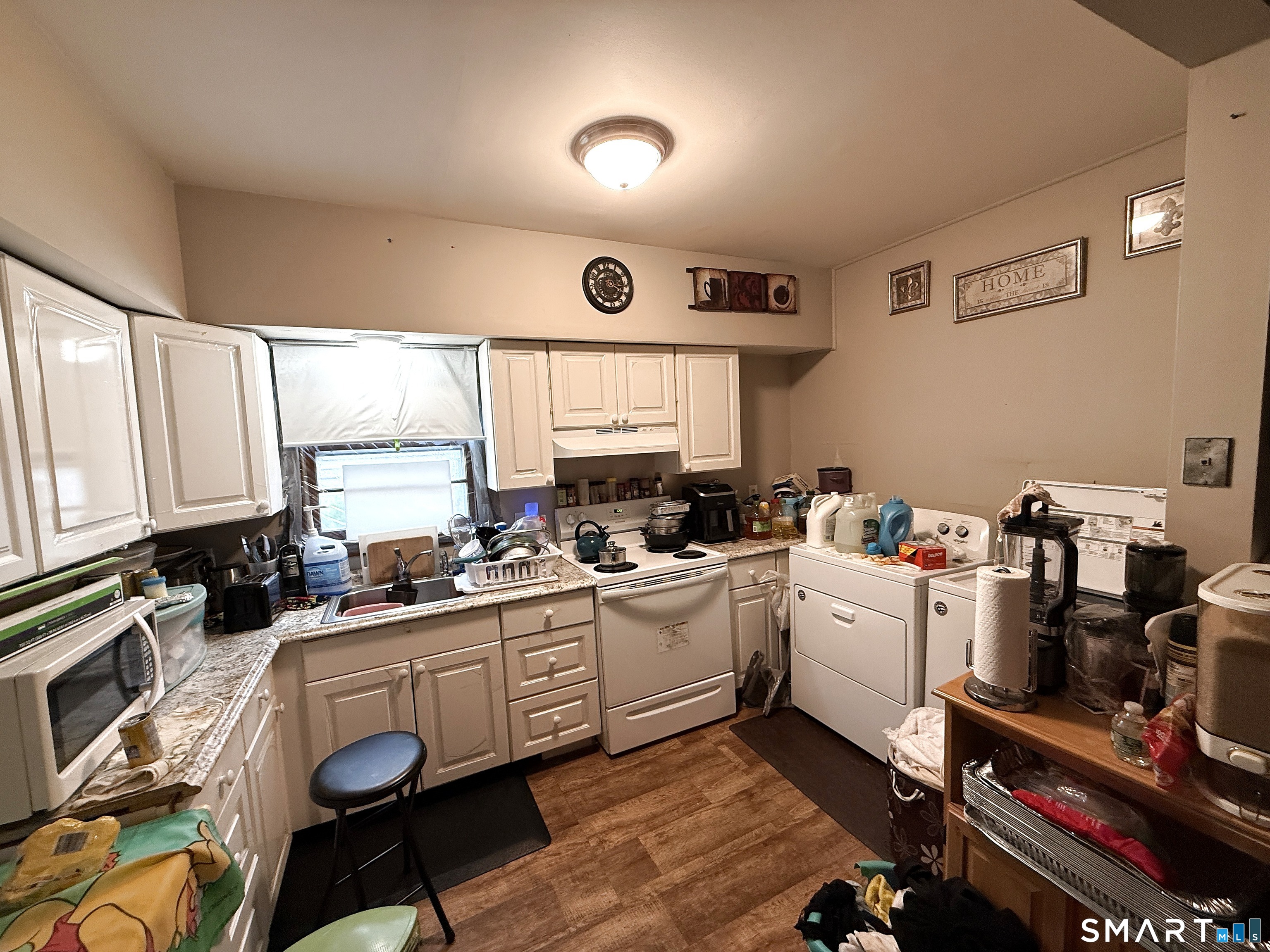 37-39 Hotchkiss, Middletown, 06457, 4 Bedrooms Bedrooms, 0 ,2 BathroomsBathrooms,Multi-family For Sale,For Sale,Hotchkiss,0,24172703
