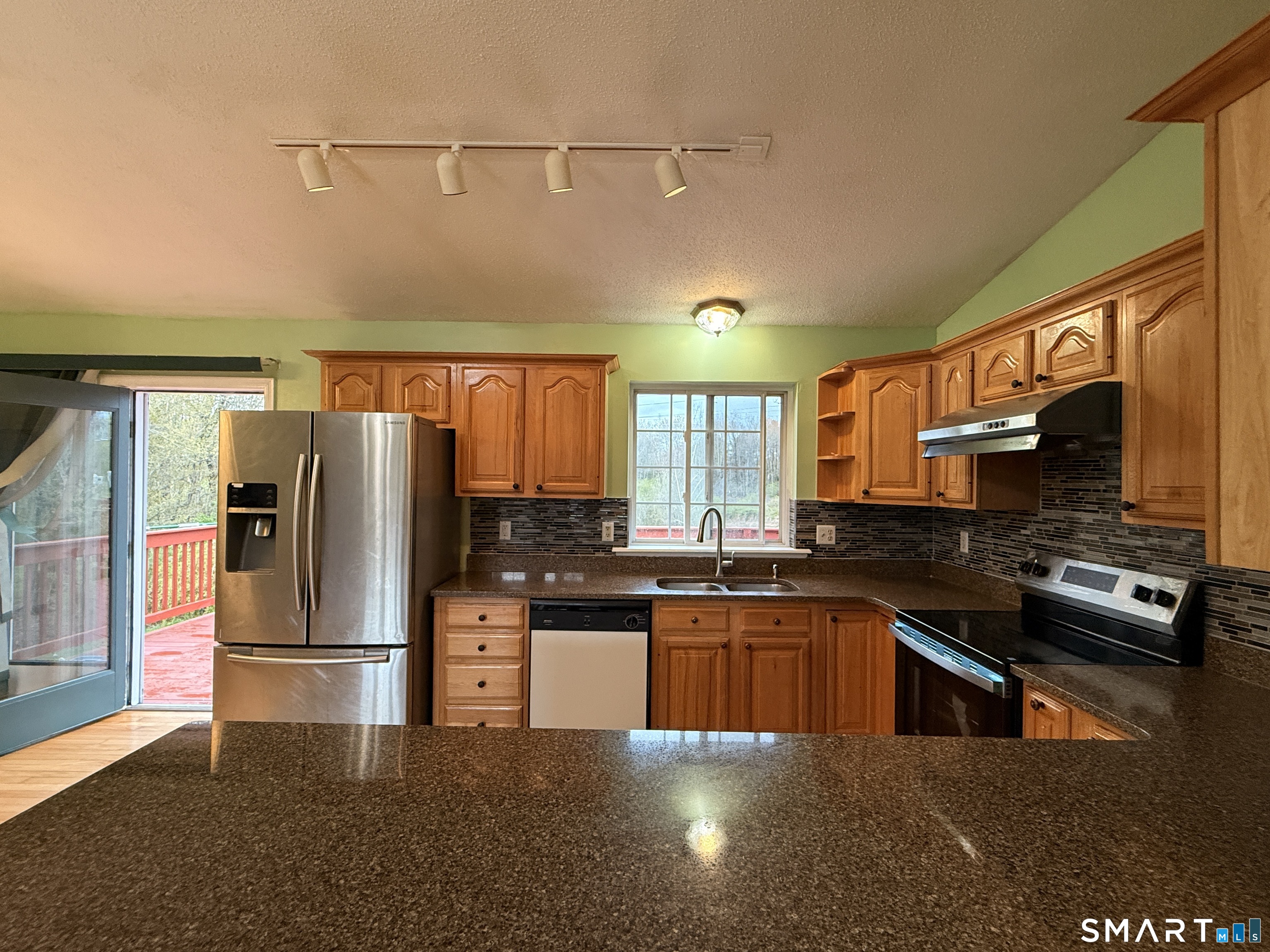 Homes for sale in Putnam, CT | 26 Tourtellotte Rd, Putnam, CT 06260 | MLS# 24172708