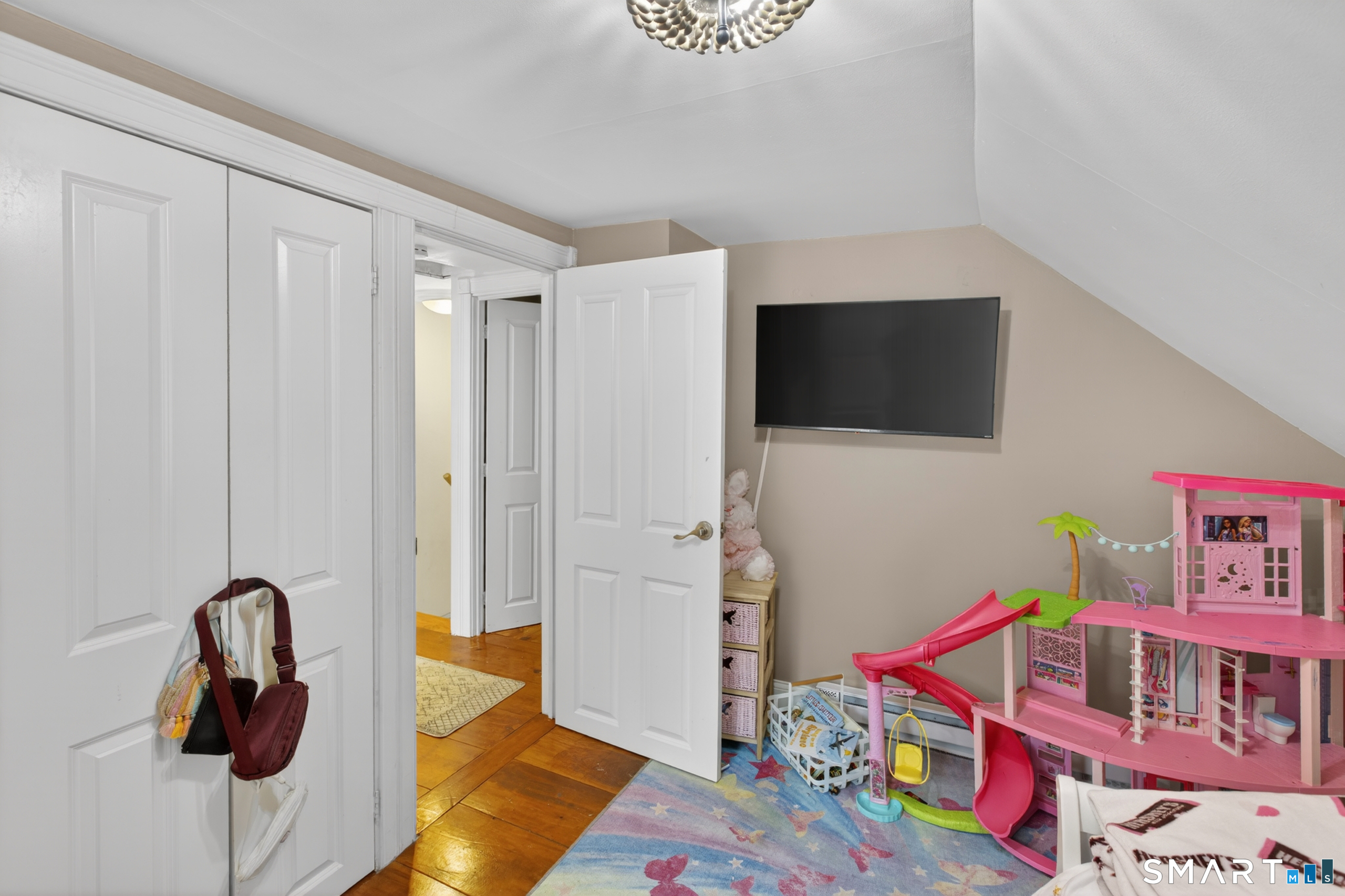 6 North, Foster, 02825, 3 Bedrooms Bedrooms, 0 ,2 BathroomsBathrooms,Single Family For Sale,For Sale,North,0,24172712